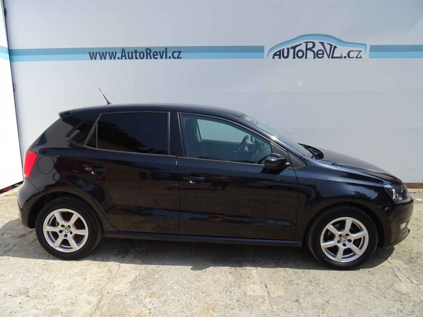 Volkswagen Polo, 1.4i,63kW,s.kniha,klima,ALU - fotka 5