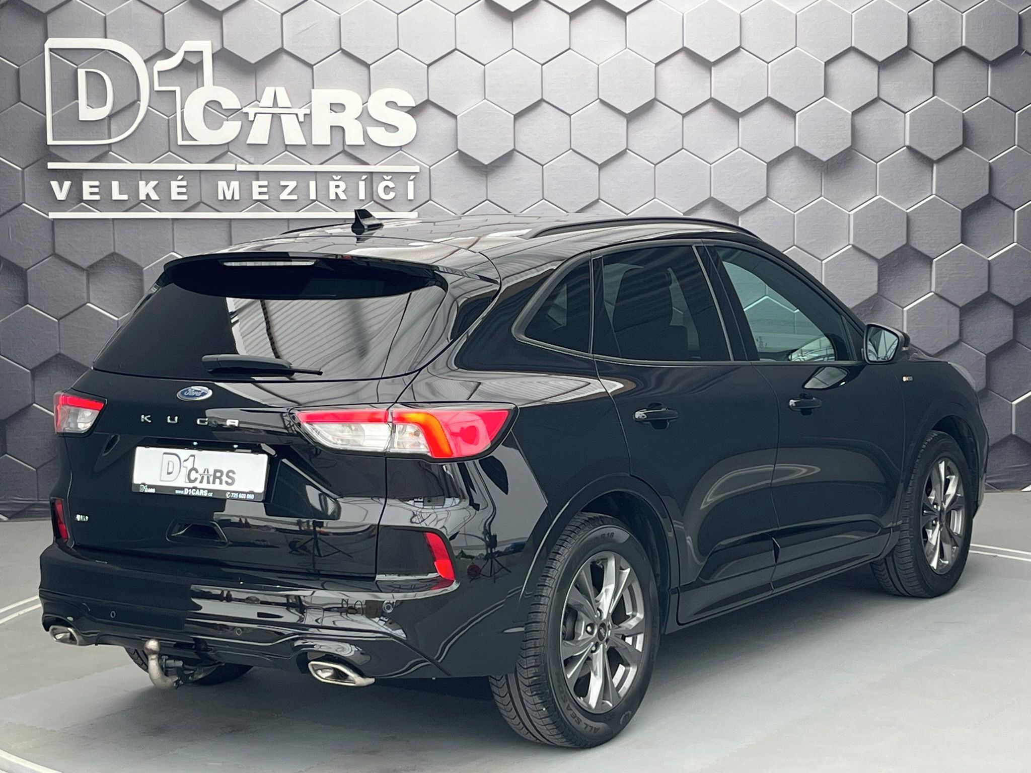 Ford Kuga, 2,0 EB 140 kW AWD ST-Line - fotka 4