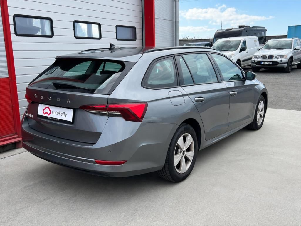 Škoda Octavia, 2,0 TDI  EXECUTIVE DSG FP - fotka 5