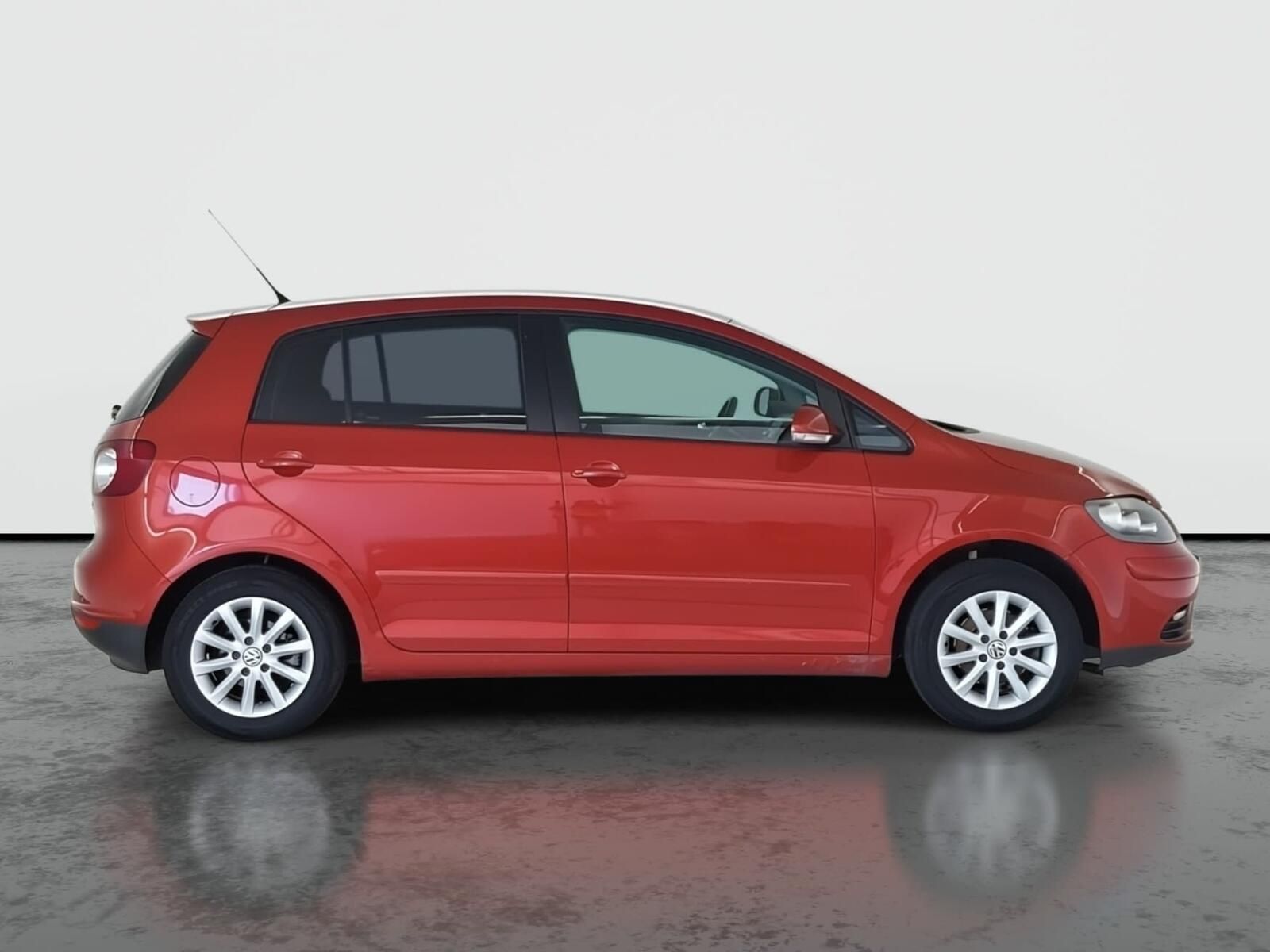 Volkswagen Golf Plus, 1.6, po STK, Automatická klima - fotka 6