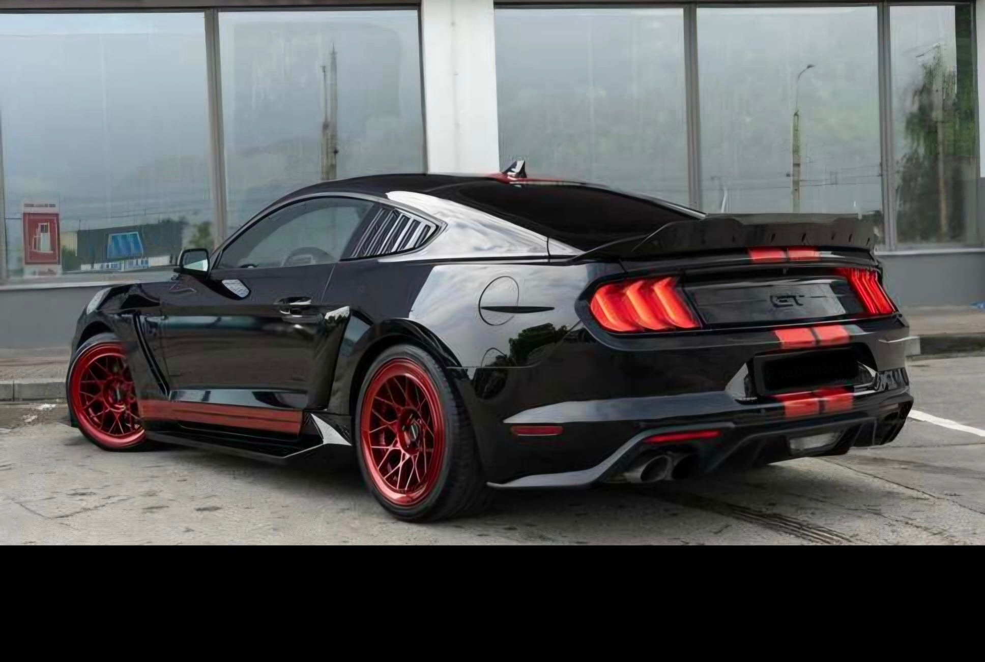 Ford Mustang, GT 5.0L - fotka 4