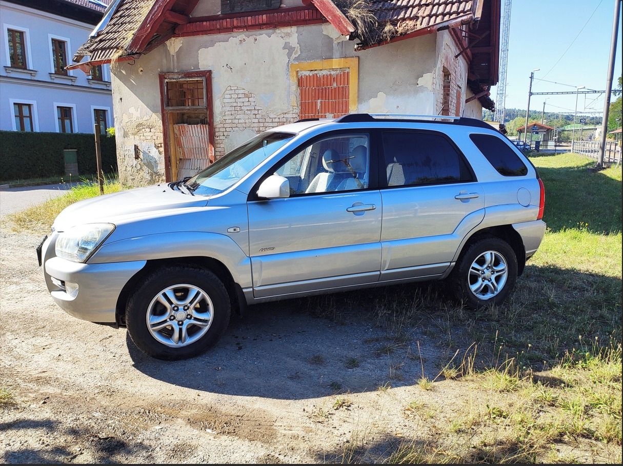 Kia Sportage, 4x4, 2.0 benzín 104 kW, LPG - fotka 3