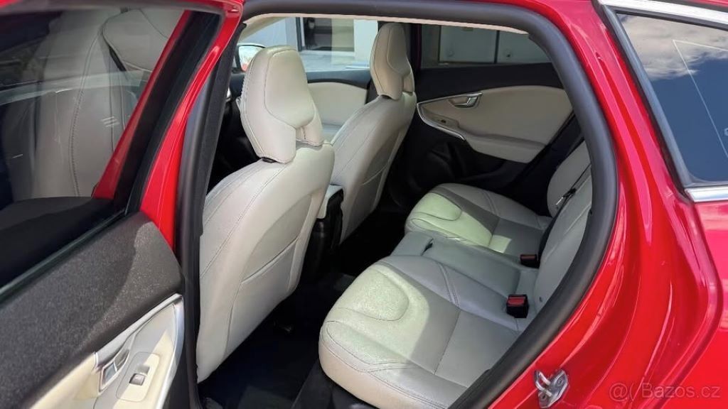 Volvo V40, Volvo V40 D2 R-Design, 2.0 - fotka 2