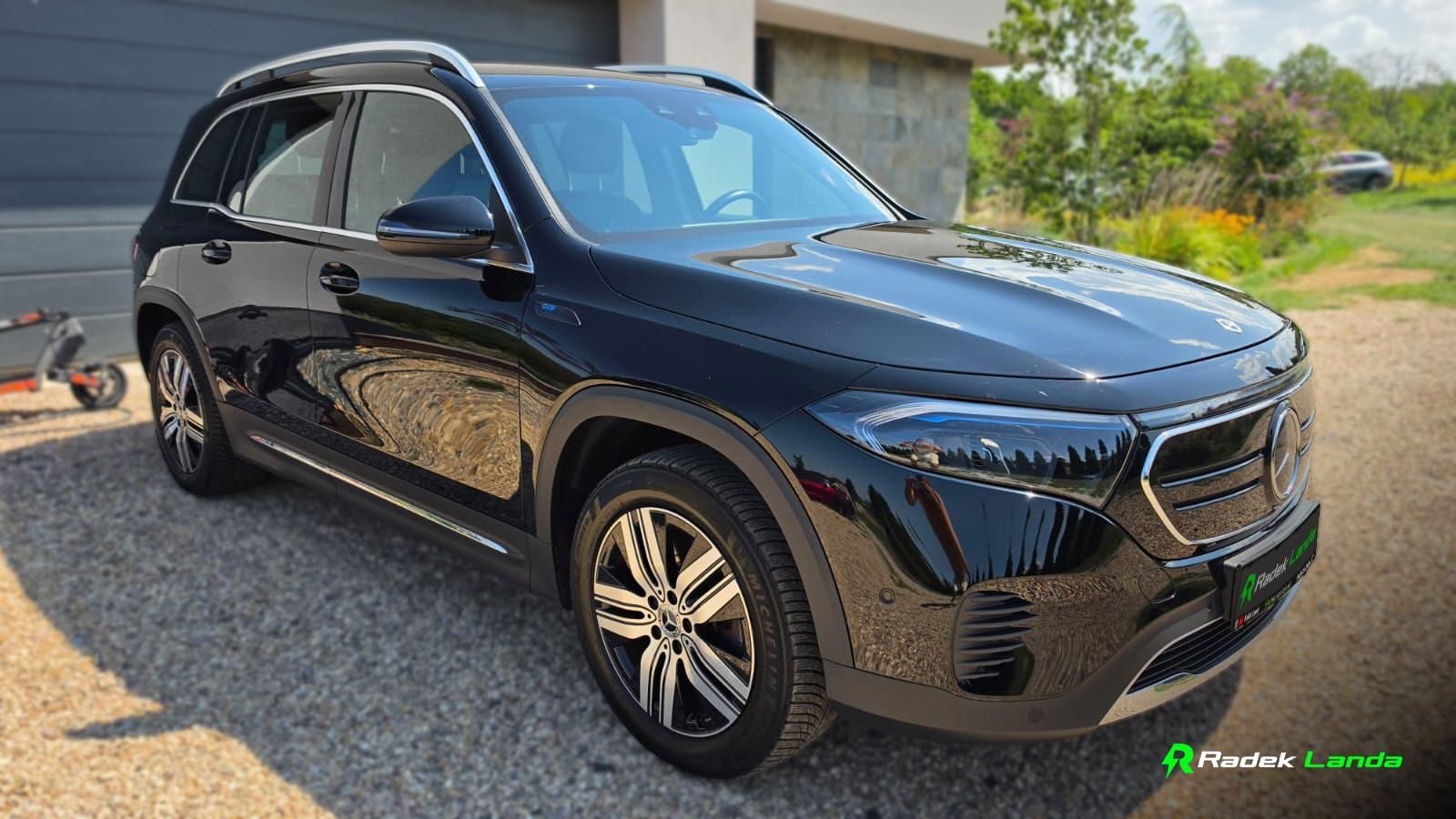 Mercedes-Benz EQB