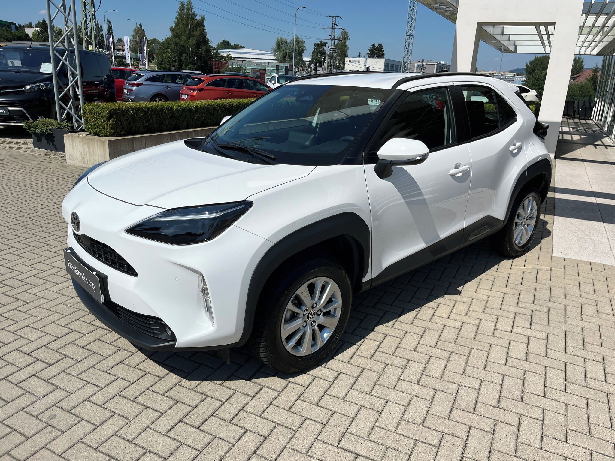 Toyota Yaris Cross, 1.5 Hybrid e-CVT Comfort - fotka 2