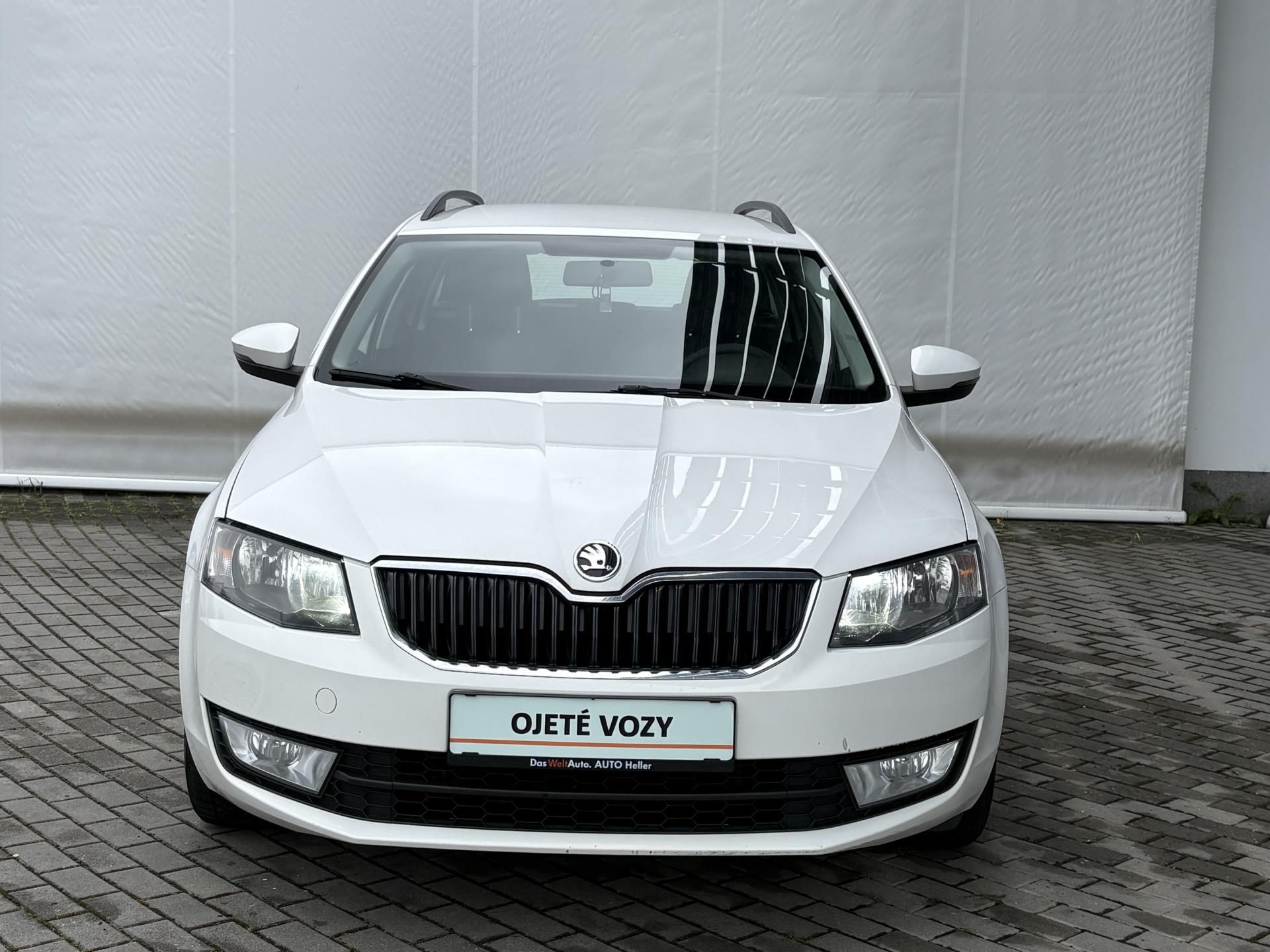 Škoda Octavia, Combi 1.6 TDI ACTIVE Plus  81 - fotka 4