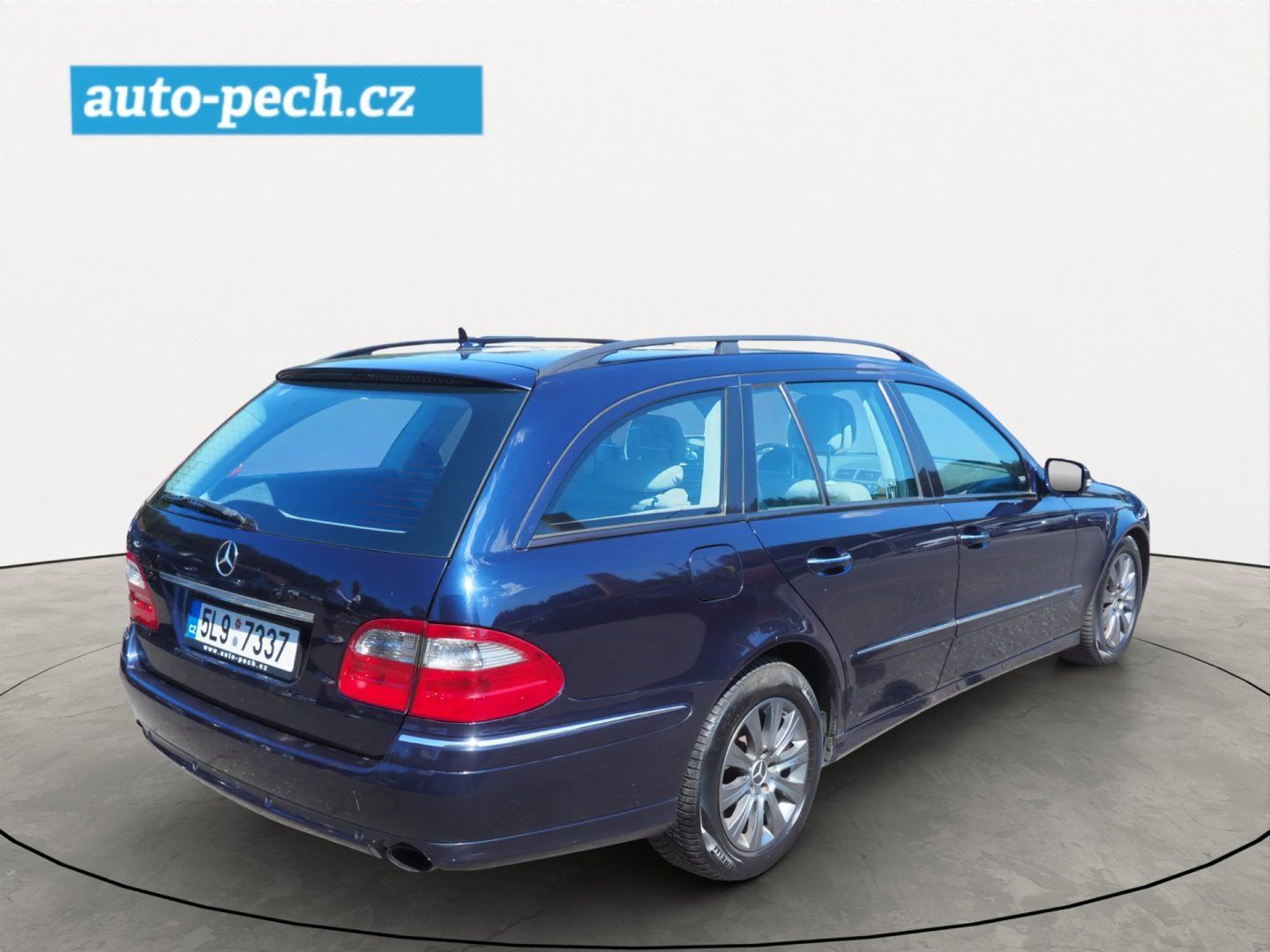 Mercedes-Benz Třídy E, 320 CDI, 4M, AT - fotka 4