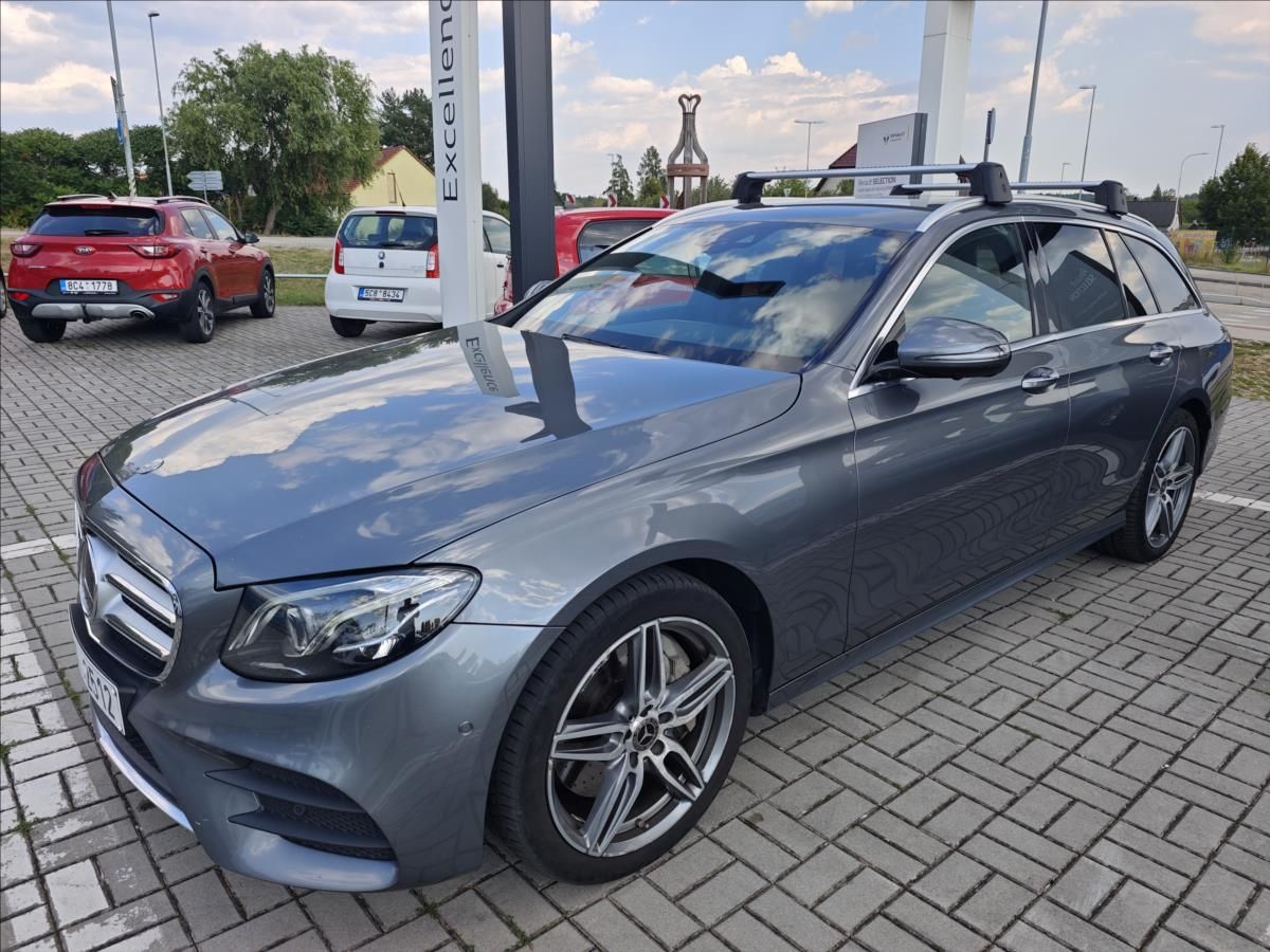 Mercedes-Benz Třídy E, 2,9 400d 4Matic - fotka 2