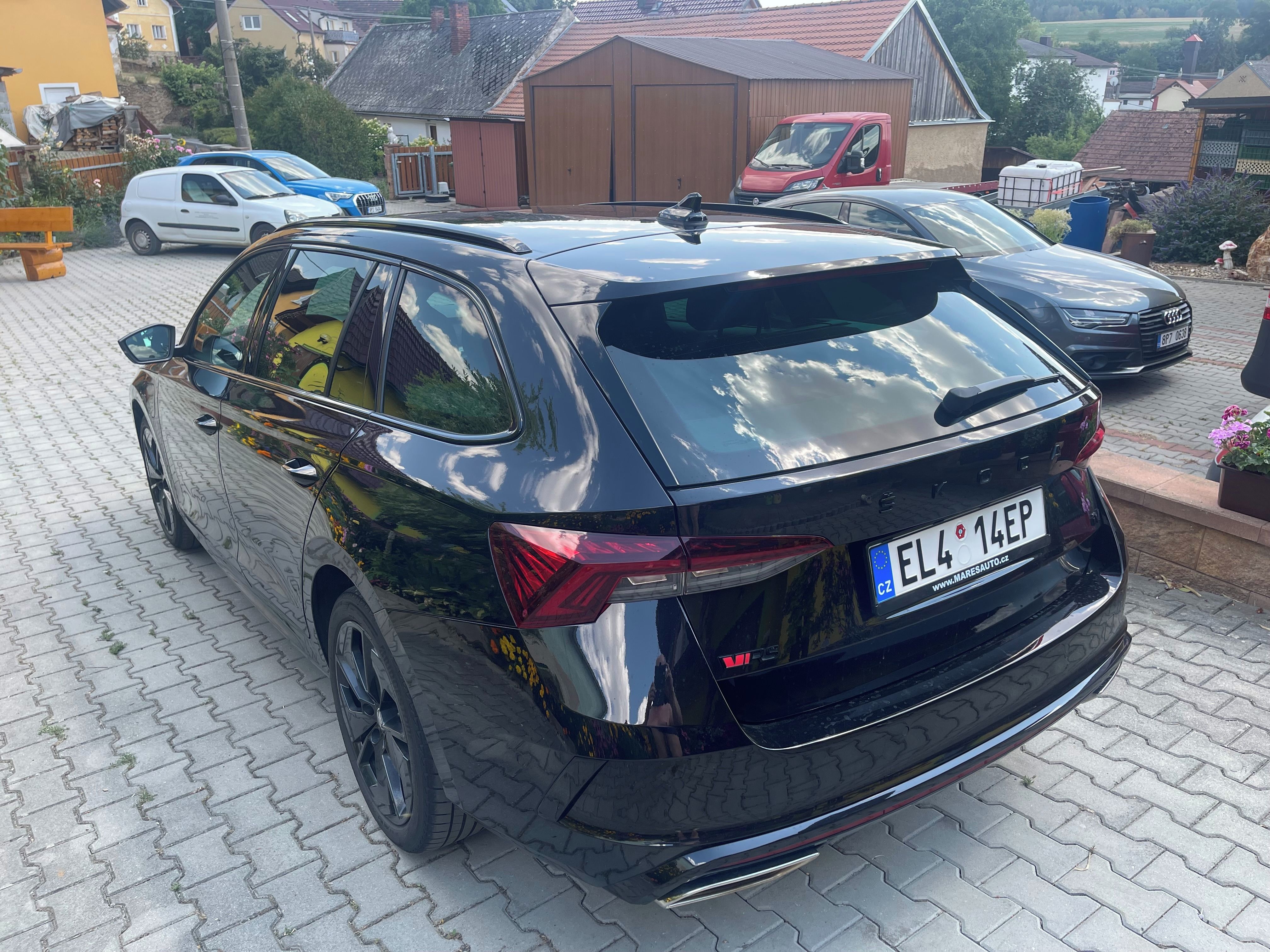 Škoda Octavia - fotka 4
