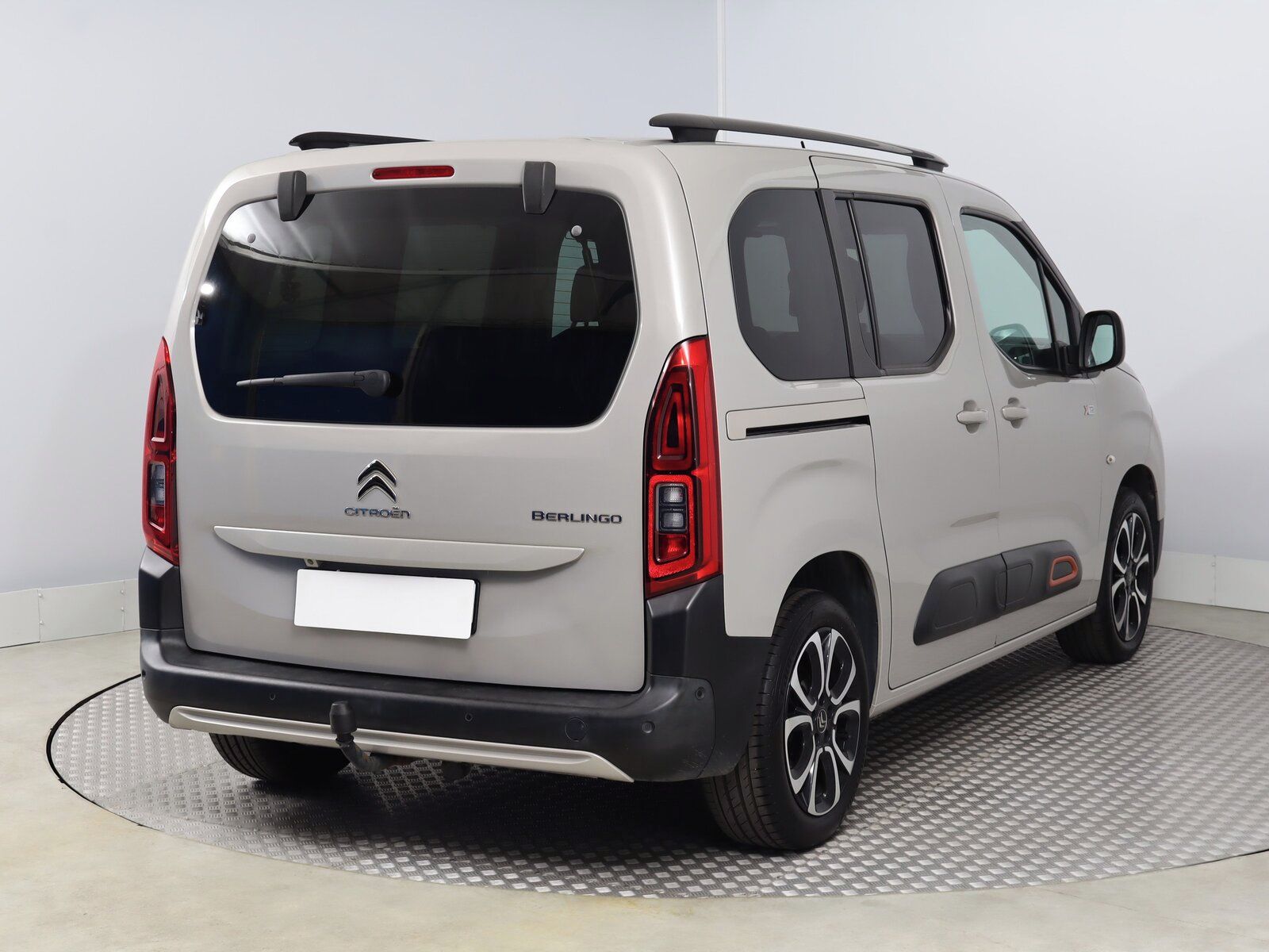 Citroën Berlingo, 1.5 BlueHDi, Shine, 5Míst - fotka 5
