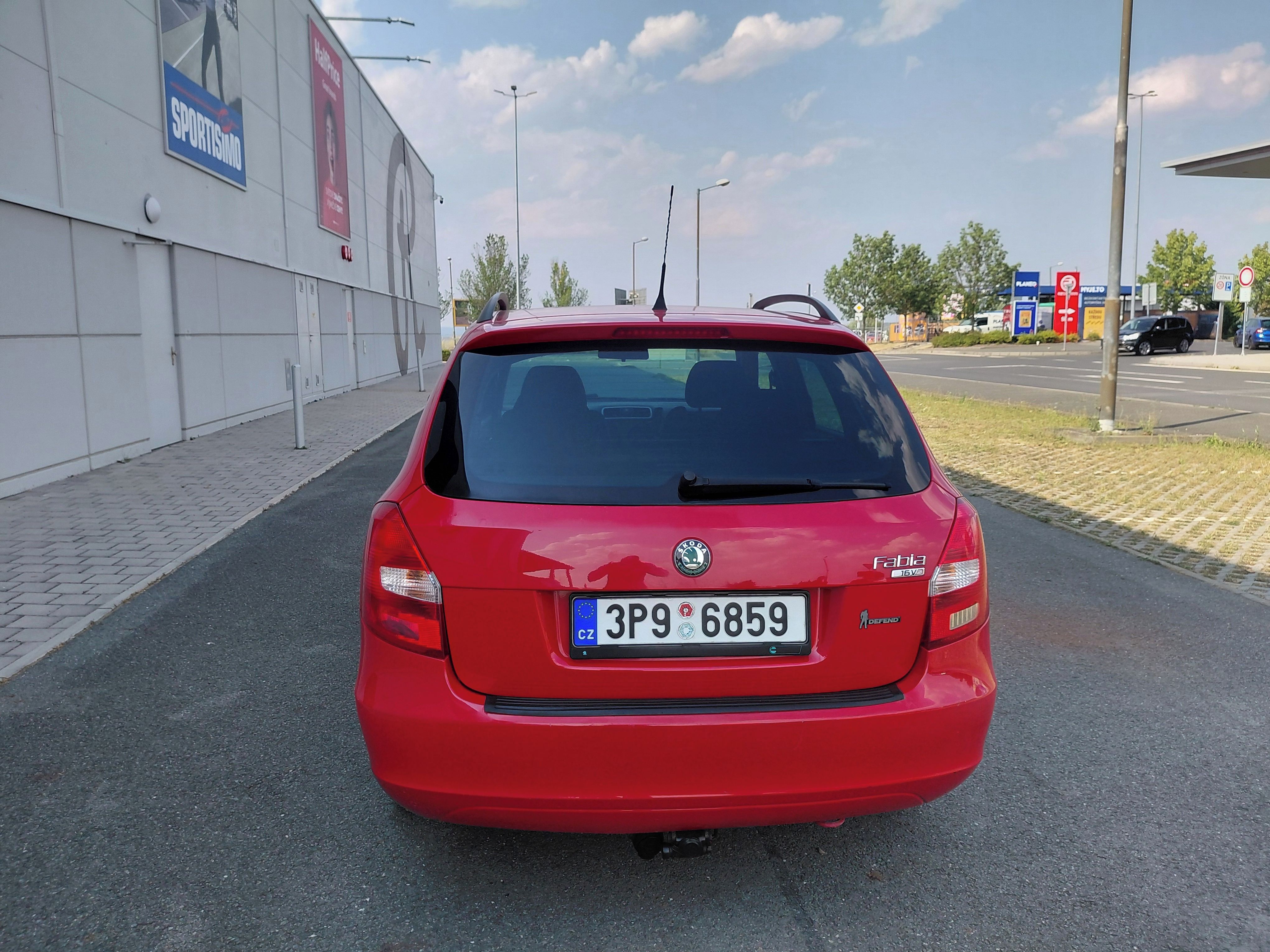Škoda Fabia, 1.6 16V 2.MAJ!ČR! PĚKNÉ AUTO - fotka 6