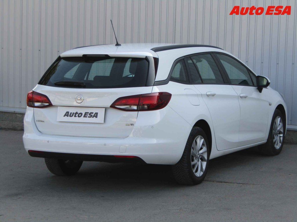 Opel Astra, 1.6CDTi Sports Tourer,ČR - fotka 4