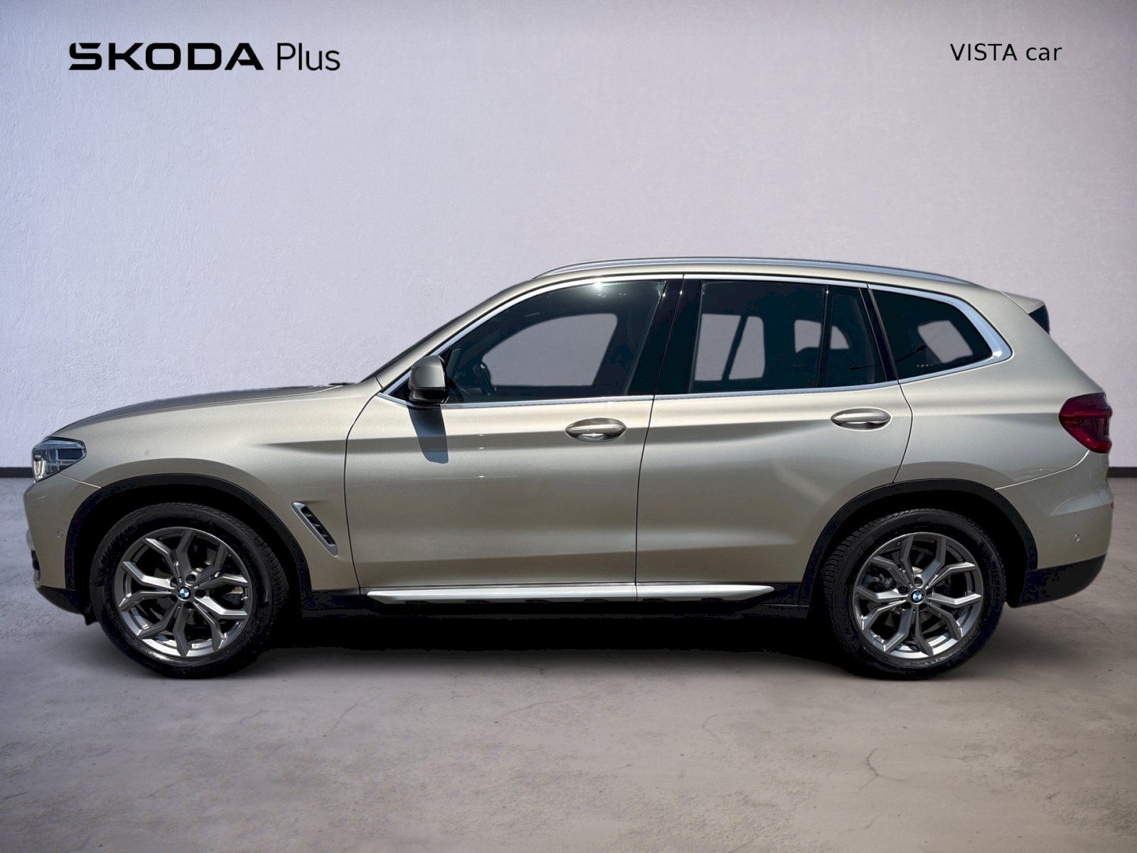 BMW X3, 2,0 i / 135 kW xDRIVE AT - fotka 3