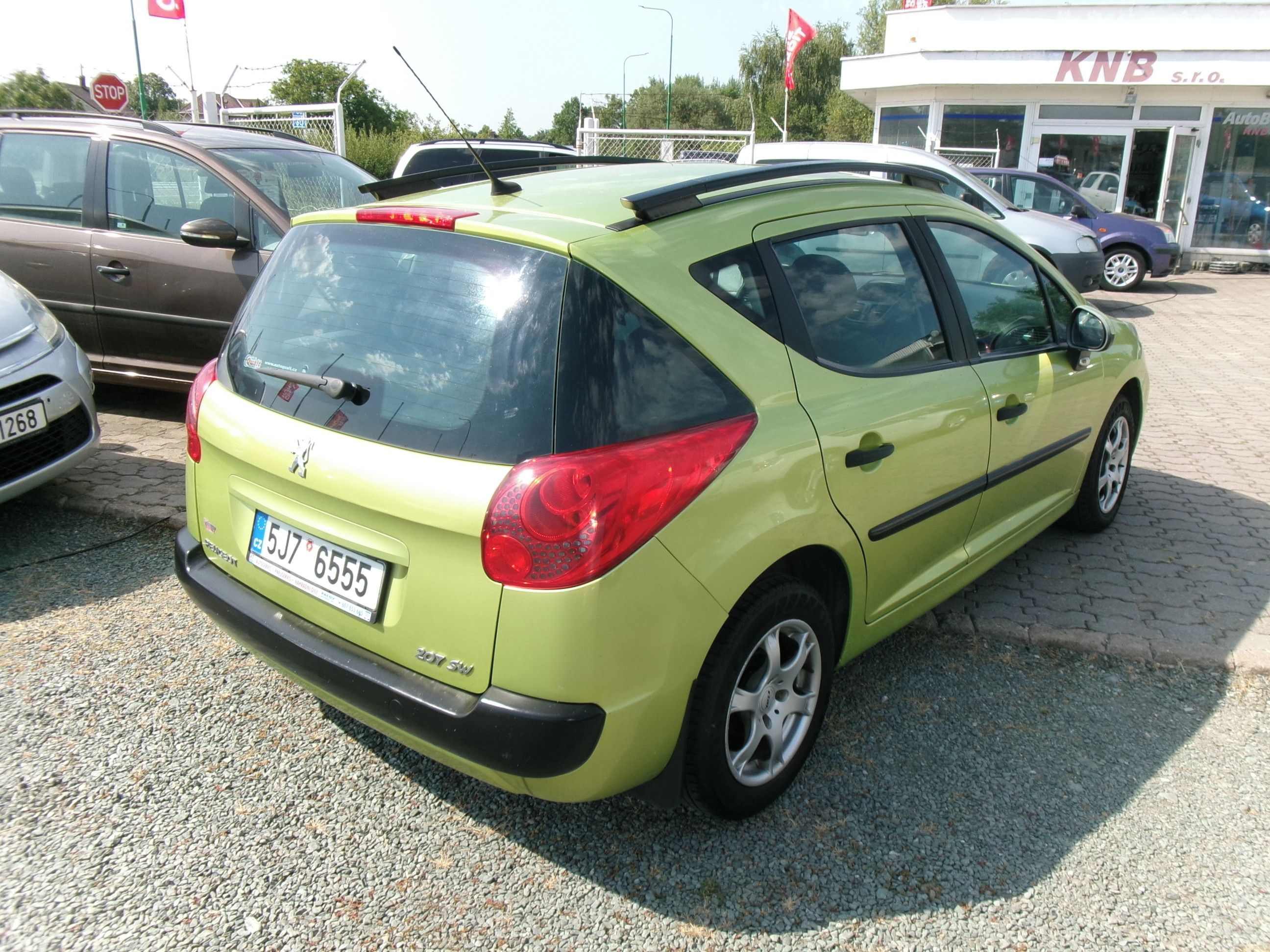 Peugeot 207, 1.4i 54kw,CZ,klima - fotka 6