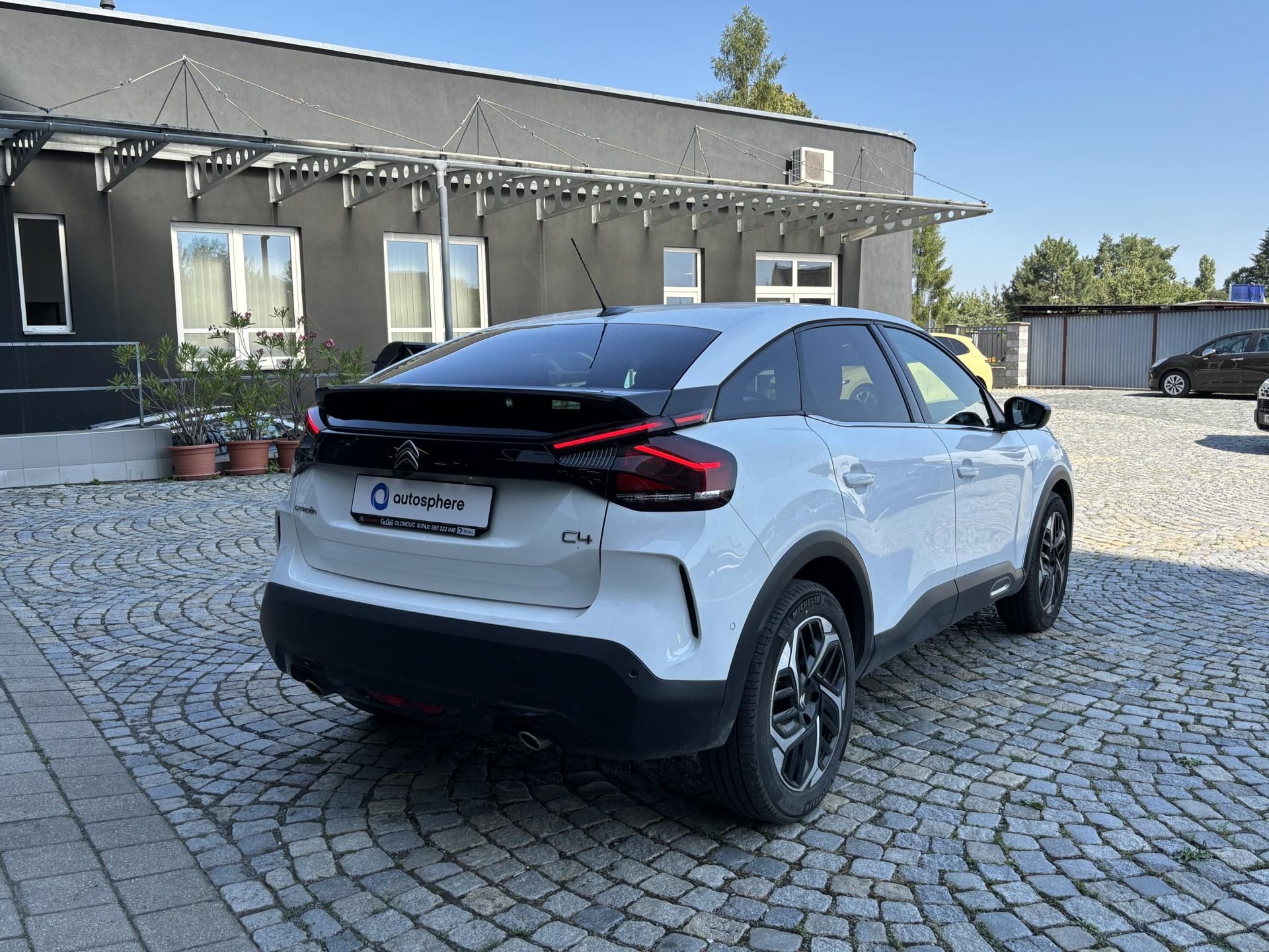 Citroën C4, 1,2 PureTech 130k EAT8 SHINE - fotka 3
