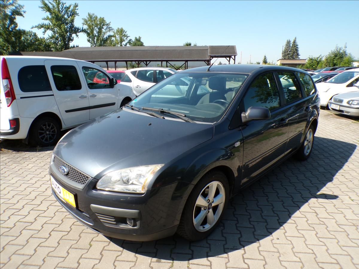 Ford Focus, 1,6 16V  TAŽNÉ ZAŘÍZENÍ - fotka 2