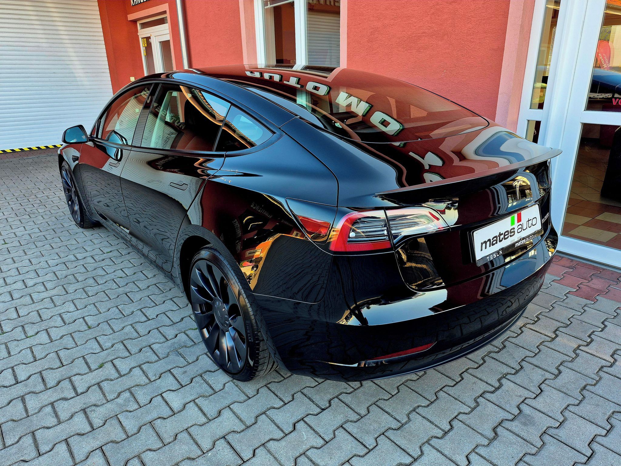 Tesla Model 3, PERFORMANCE DUAL MOTOR 377 KW - fotka 3