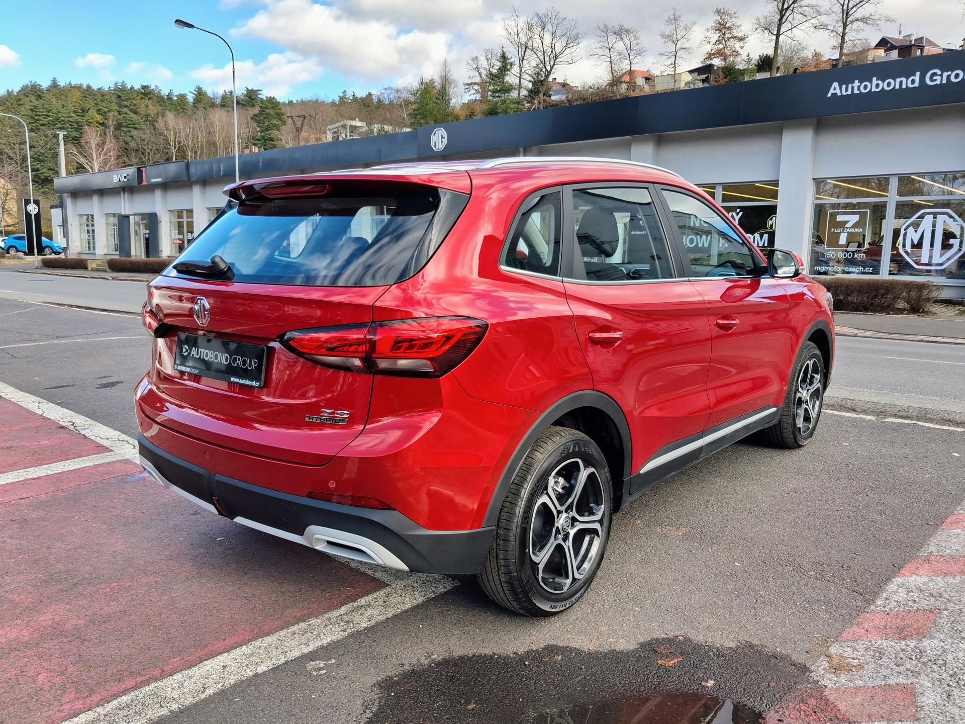 MG ZS, EMOTION Hybrid+ 145kW 4×2 AT - fotka 4