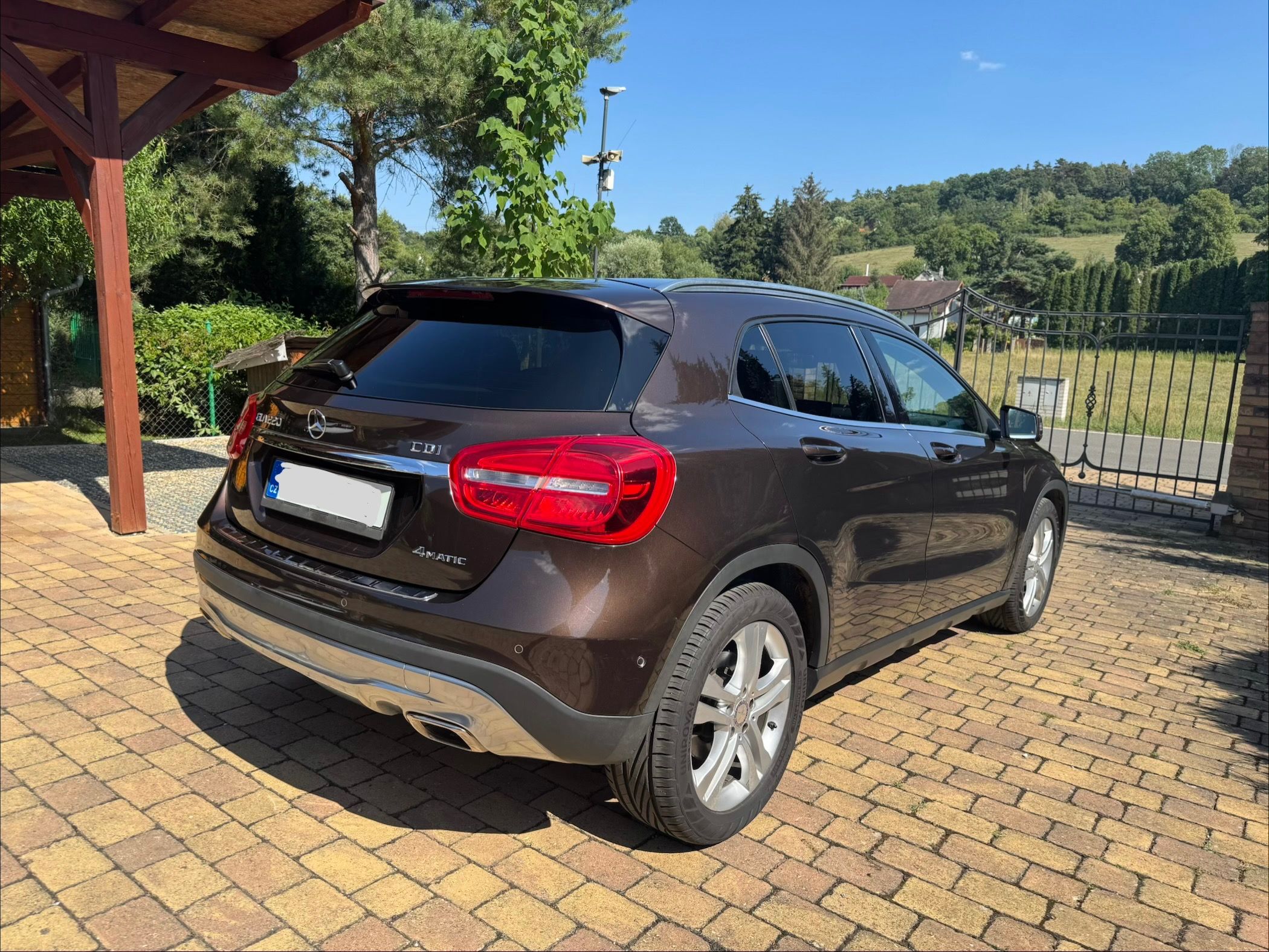 Mercedes-Benz GLA, 220CDI 4 MATIC Čr plný servis - fotka 3