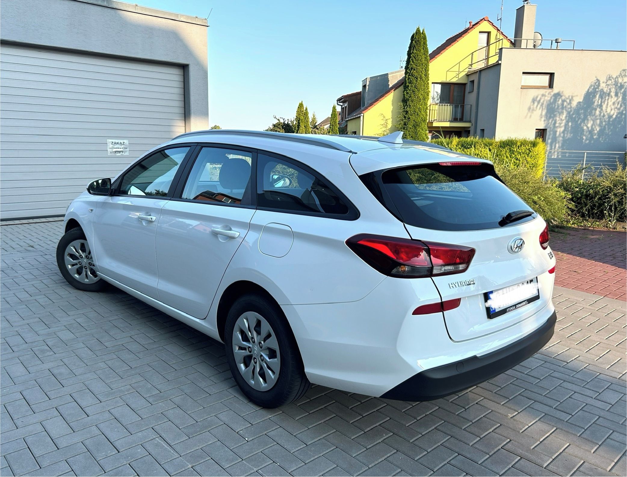 Hyundai i30, 1.5i ČR 5/2022 servisní knížka - fotka 4