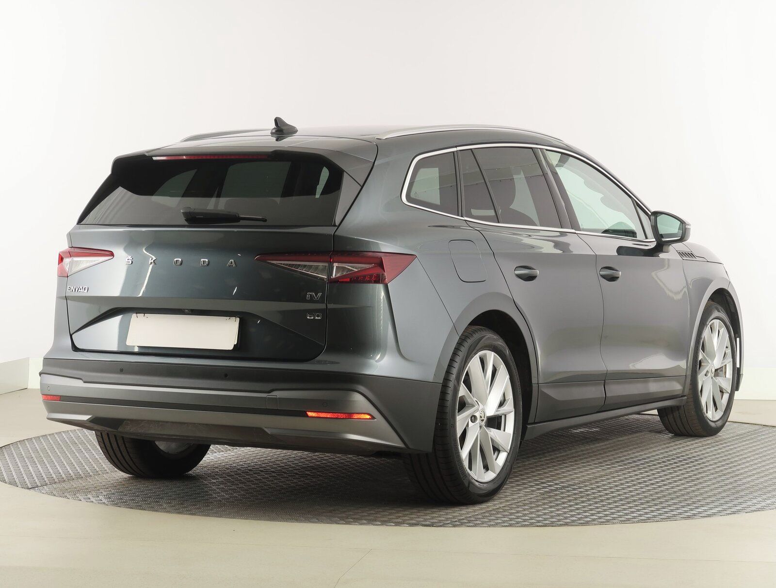 Škoda Enyaq, 60 (62 kWh), SoH 93%, Automat - fotka 5