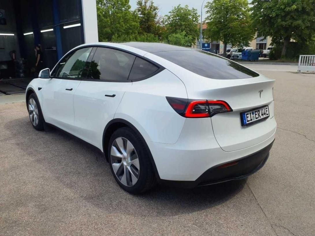 Tesla Model Y, LONG RANGE DUAL MOTOR  TZ 94% - fotka 2