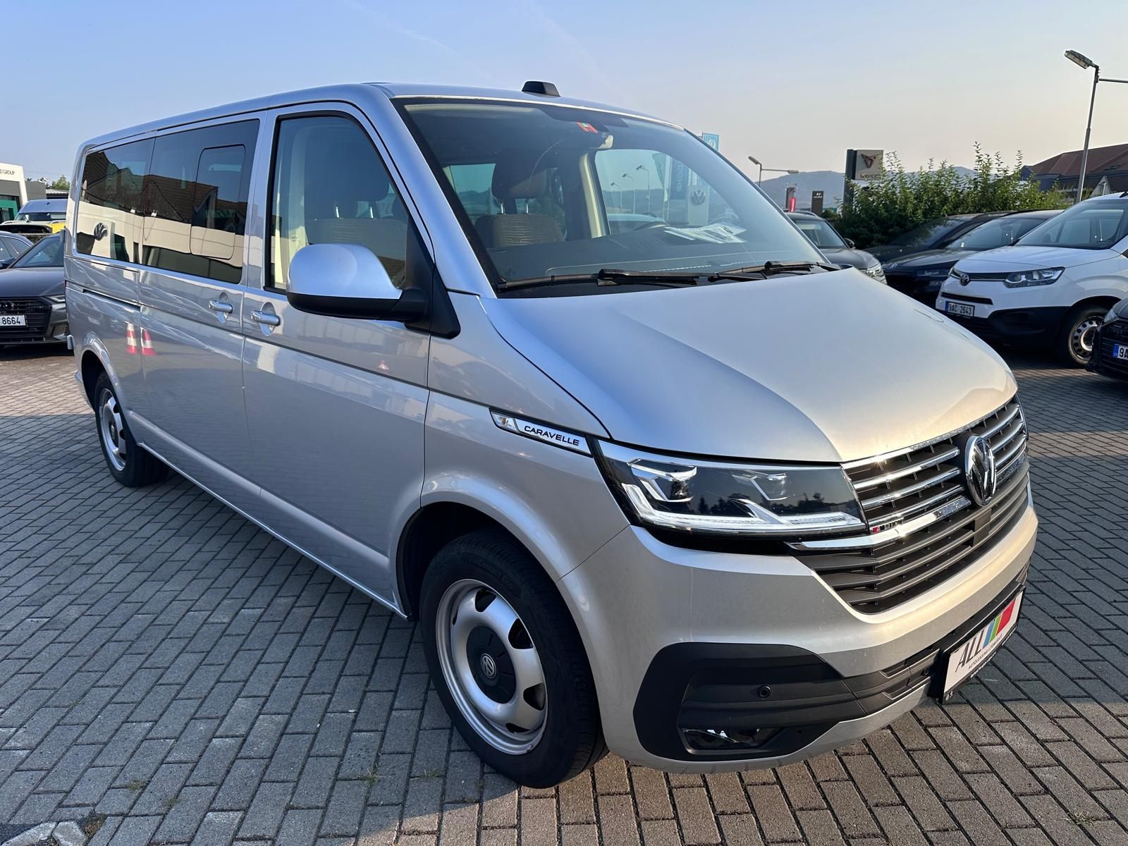 Volkswagen Caravelle, 2.0 TDI 4Motion 110kW DSG - fotka 4