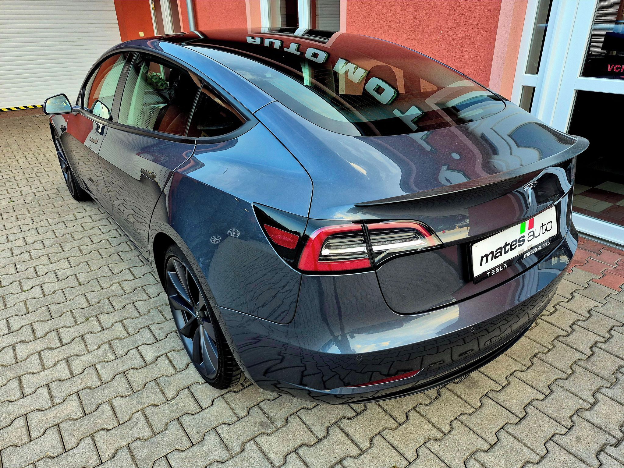 Tesla Model 3, Performance Dual Motor 377kW S - fotka 3