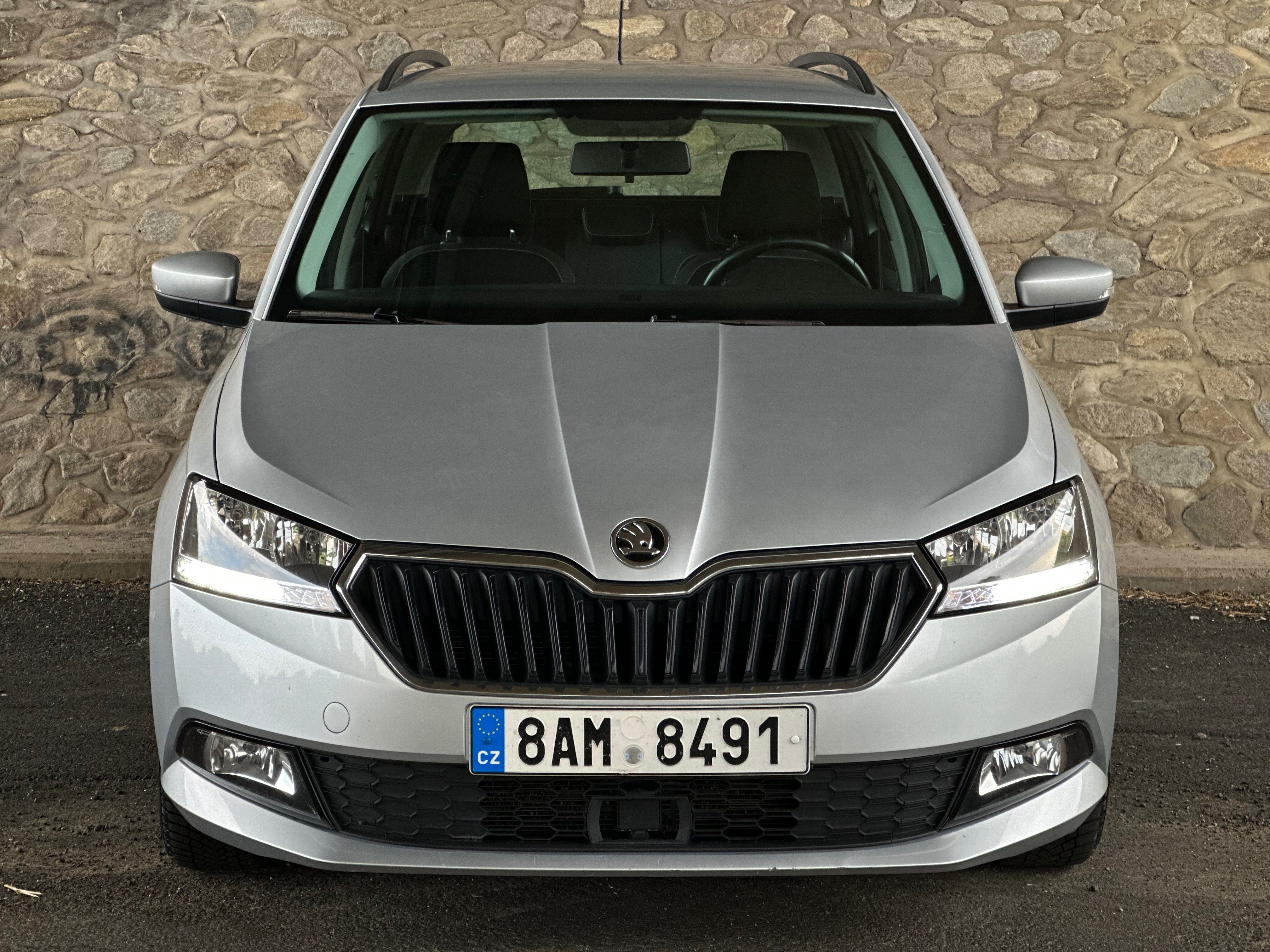 Škoda Fabia, 1.0 TSI 70 kW Ambition Combi - fotka 6