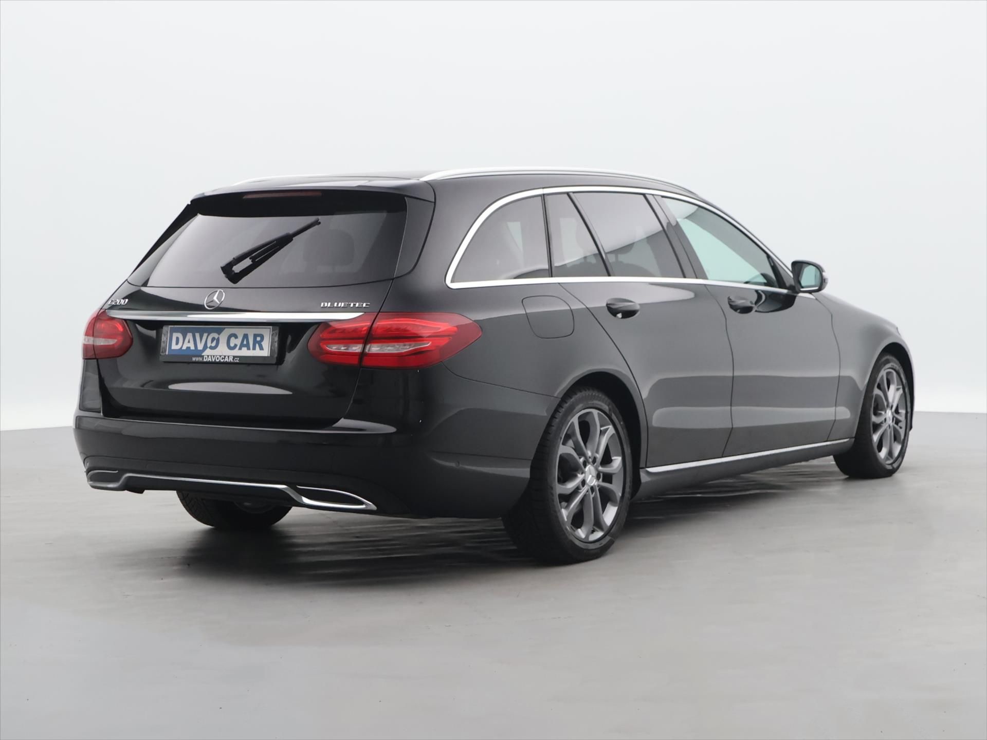 Mercedes-Benz Třídy C, 1,6 BlueTec 100kW - fotka 6