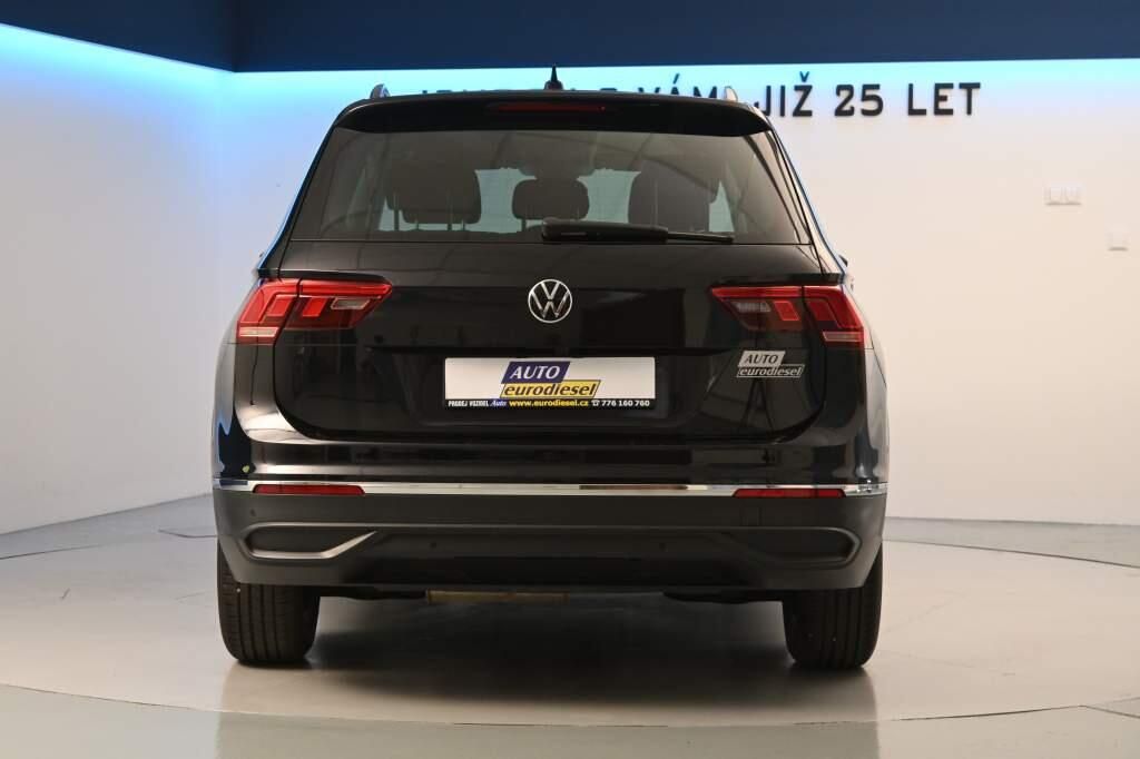 Volkswagen Tiguan, 2.0 LIFE DSG LED ACC Tažné TDI - fotka 6