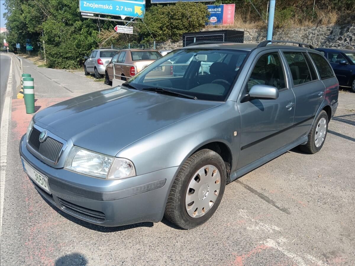 Škoda Octavia, 1,9 TDi  Advance - fotka 4