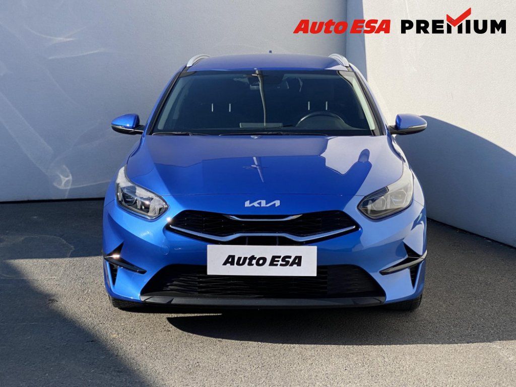 Kia Cee´d, 1.5 TGDI,ČR,STK6/28 - fotka 2