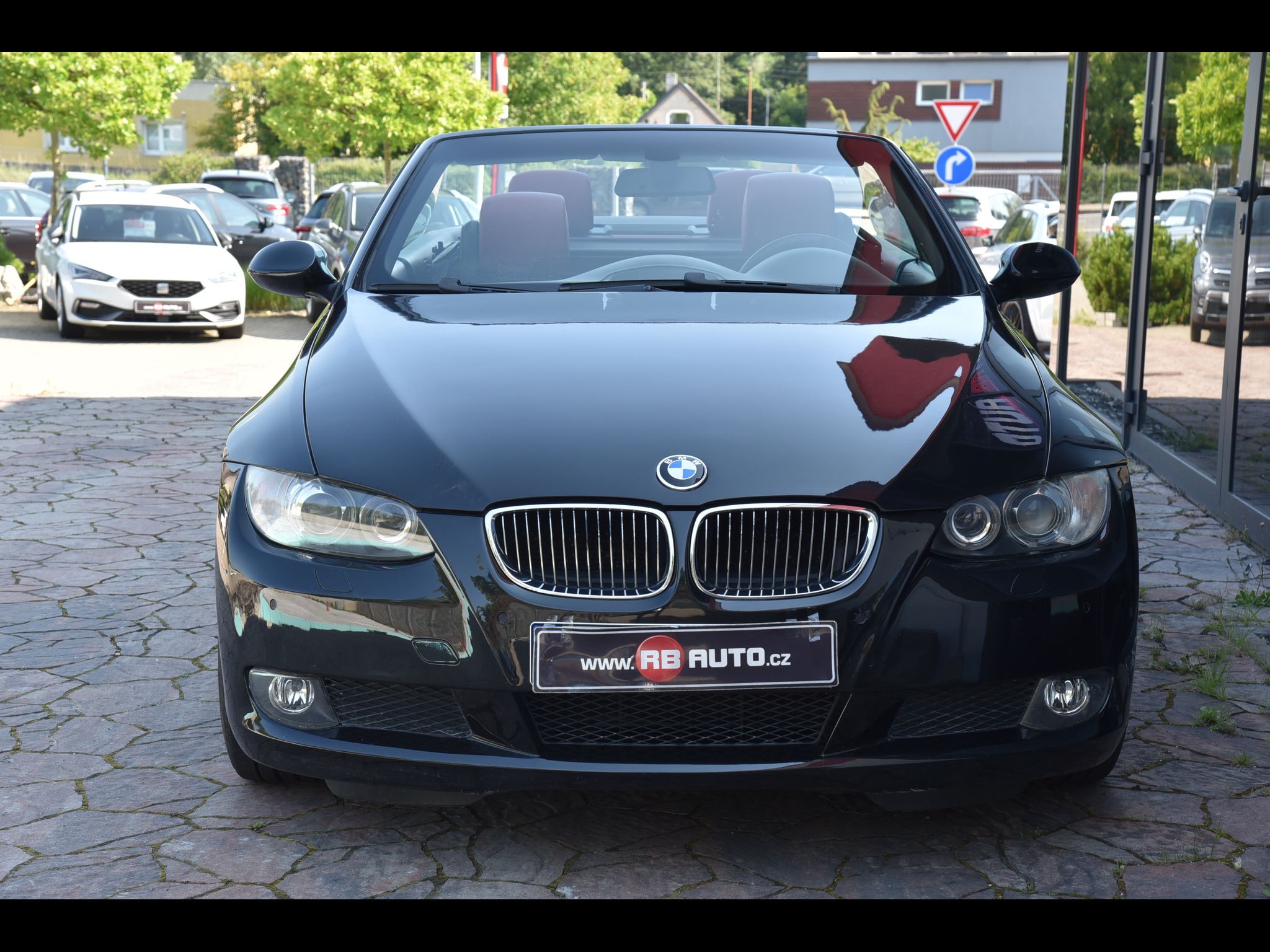 BMW Řada 3, 2.0i 125 kw Cabrio e93 - fotka 4