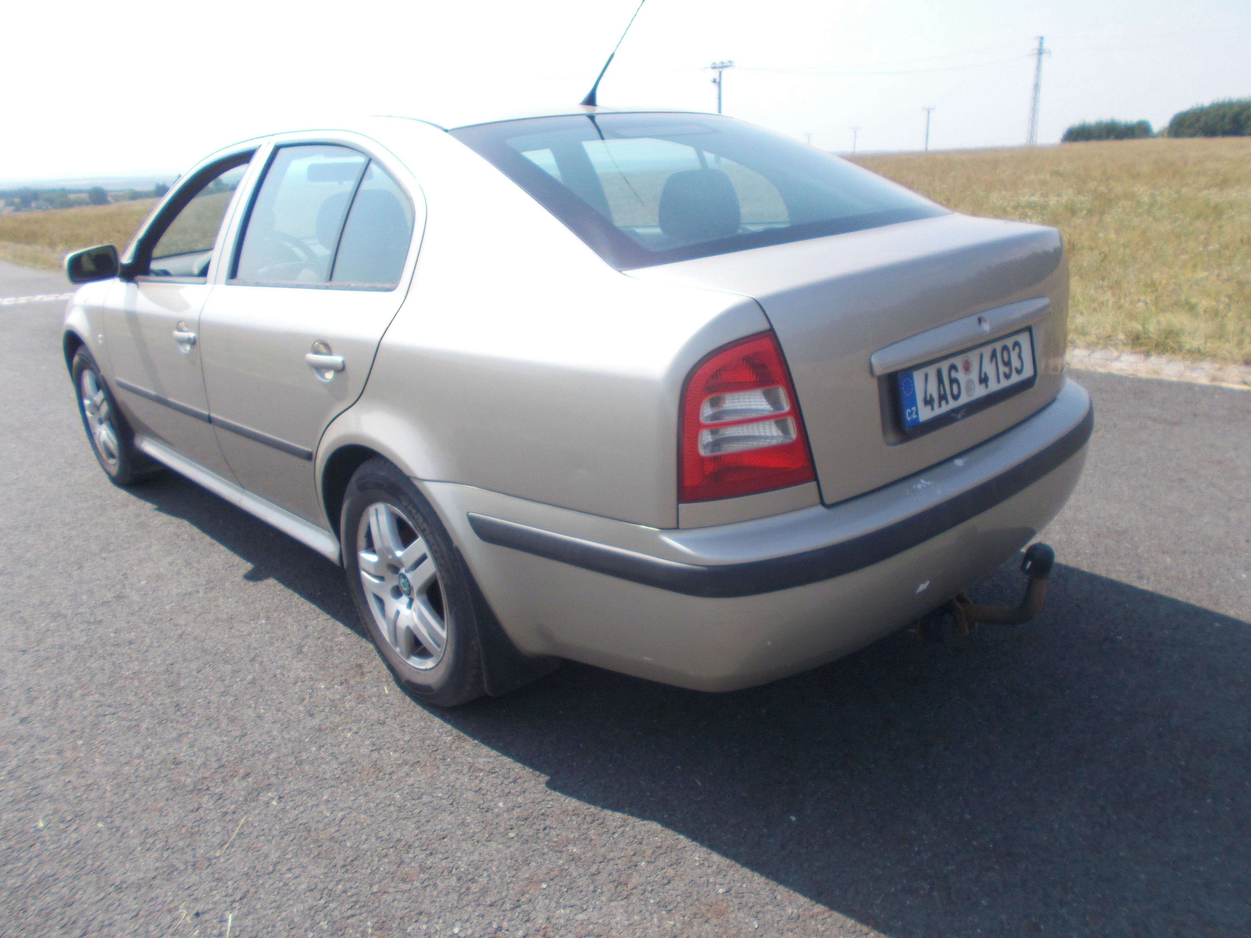 Škoda Octavia, 1,4 55KW - fotka 3