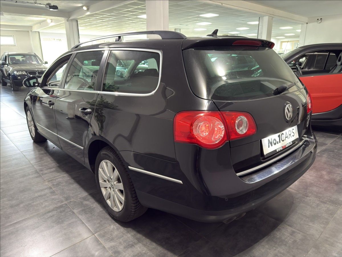 Volkswagen Passat, 2,0   TDI 103KW BEZ KOROZE TOP - fotka 4