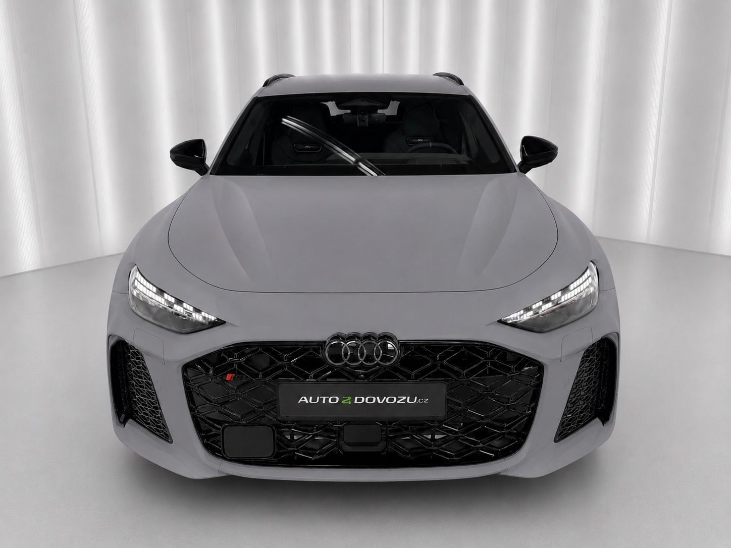 Audi RS5, AVANT QUATTRO 470 kW, 285 KM/H - fotka 2