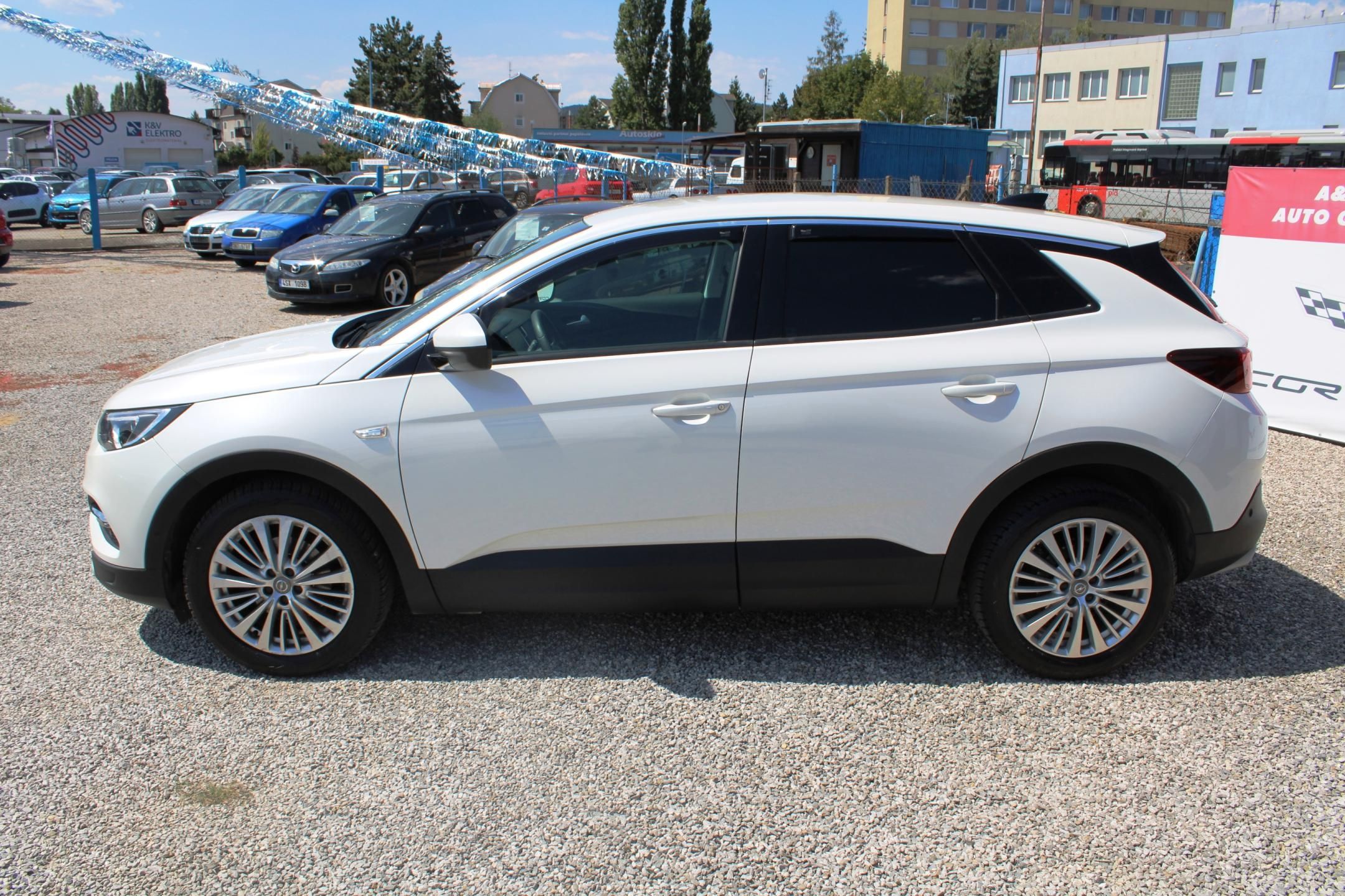 Opel Grandland X, 1,5CDTI KLIMA NAVI EL.OKNA ALU - fotka 4