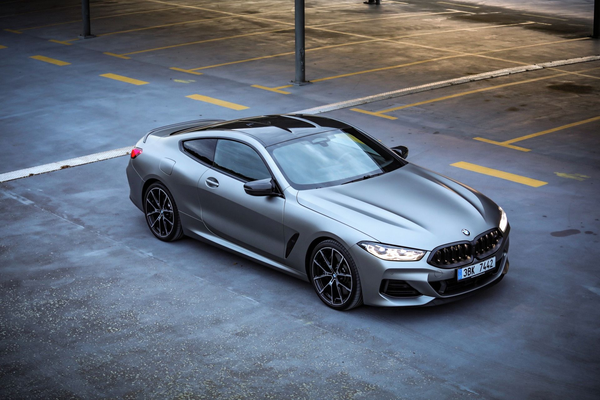 BMW Řada 8, xDrive Coupé | Individual - fotka 6