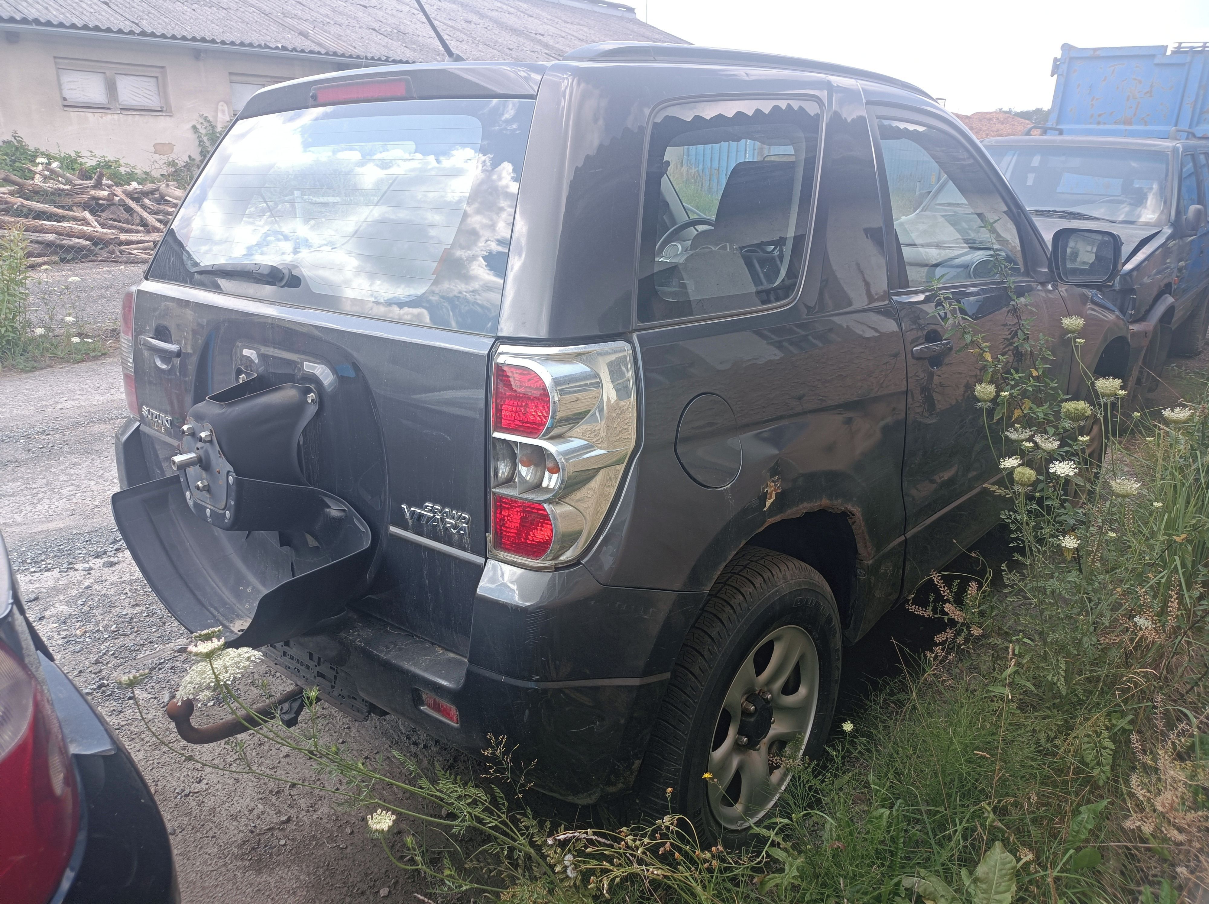 Suzuki Vitara, 2.4-122 kw,benzin,4x4,klima - fotka 5