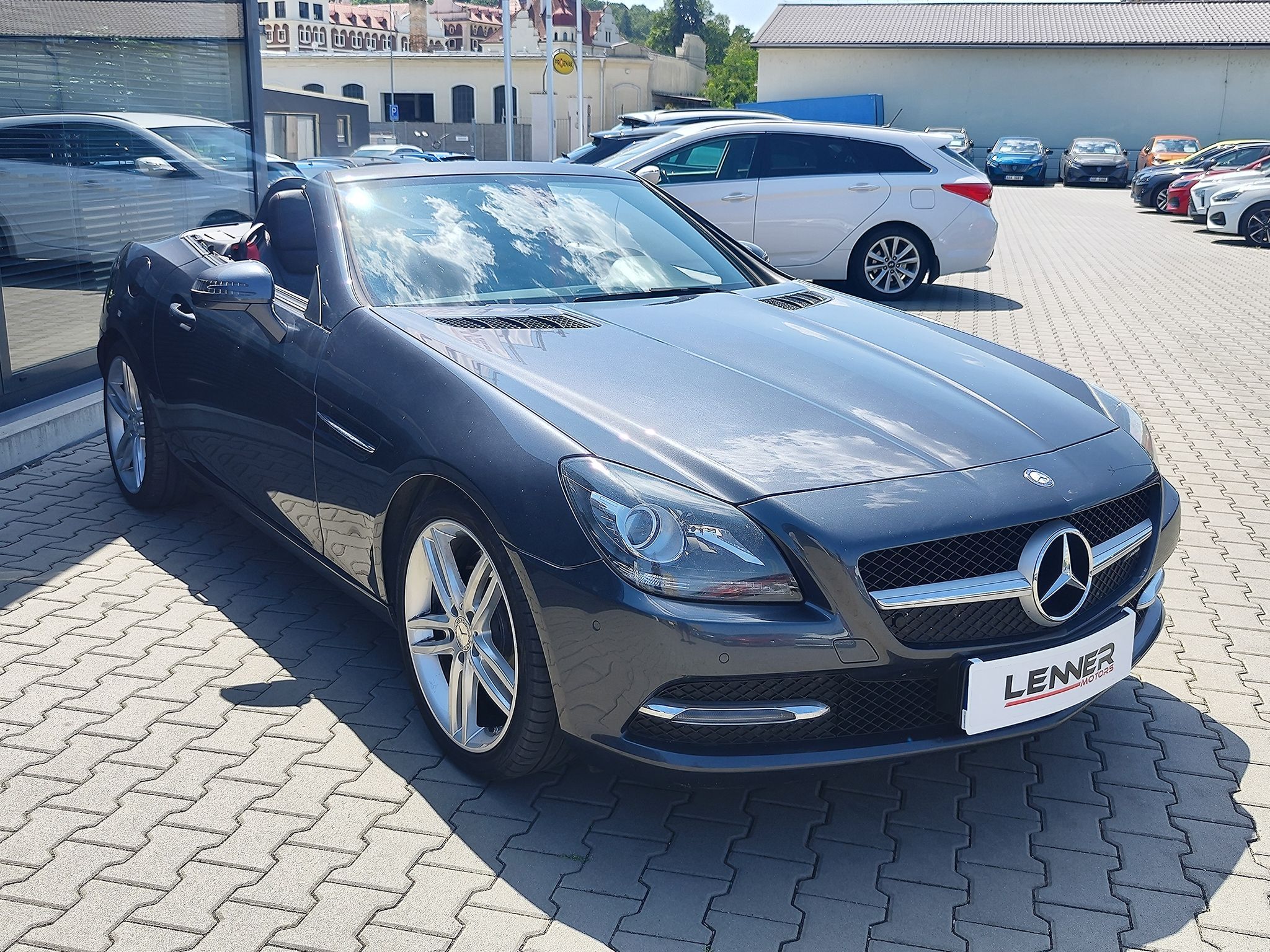 Mercedes-Benz SLK, 250 CDI/150kW AMG55 Cabrio - fotka 6