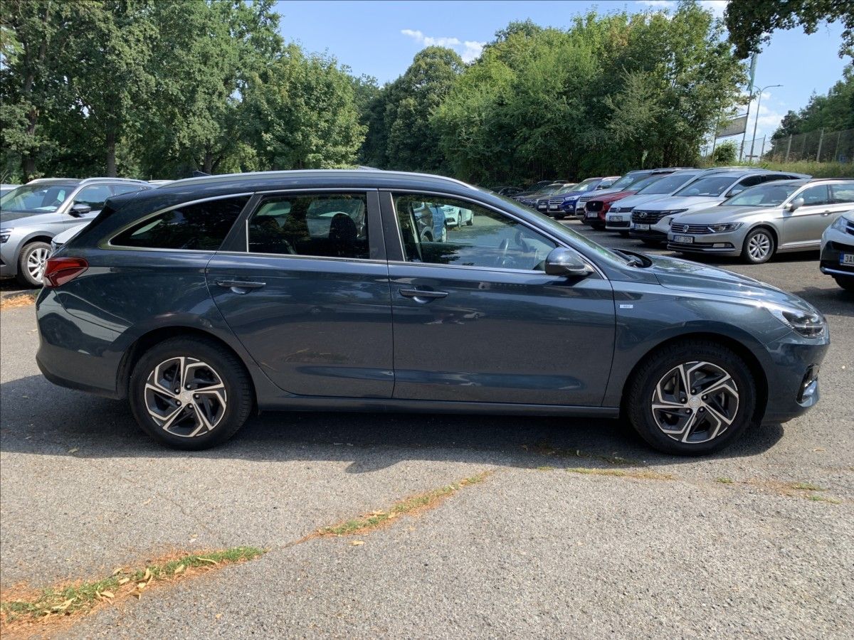 Hyundai i30, 1,5 T-GDI AUTOMAT,ČR,1.MAJITEL - fotka 4