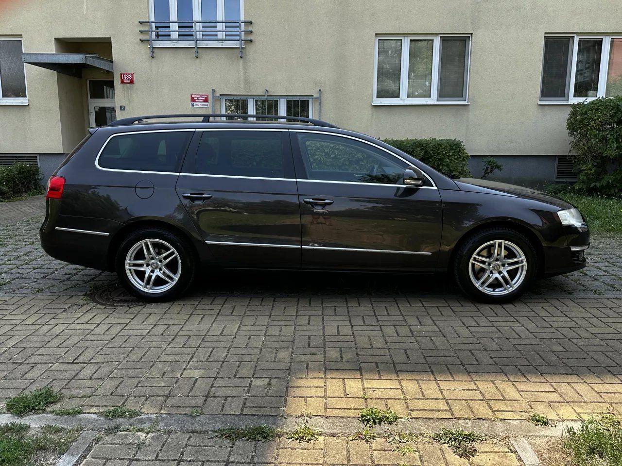 Volkswagen Passat, B6 2.0 TDI 125 kW Tažné Navi - fotka 4