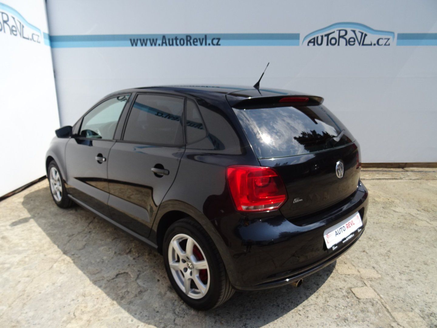 Volkswagen Polo, 1.4i,63kW,s.kniha,klima,ALU - fotka 3