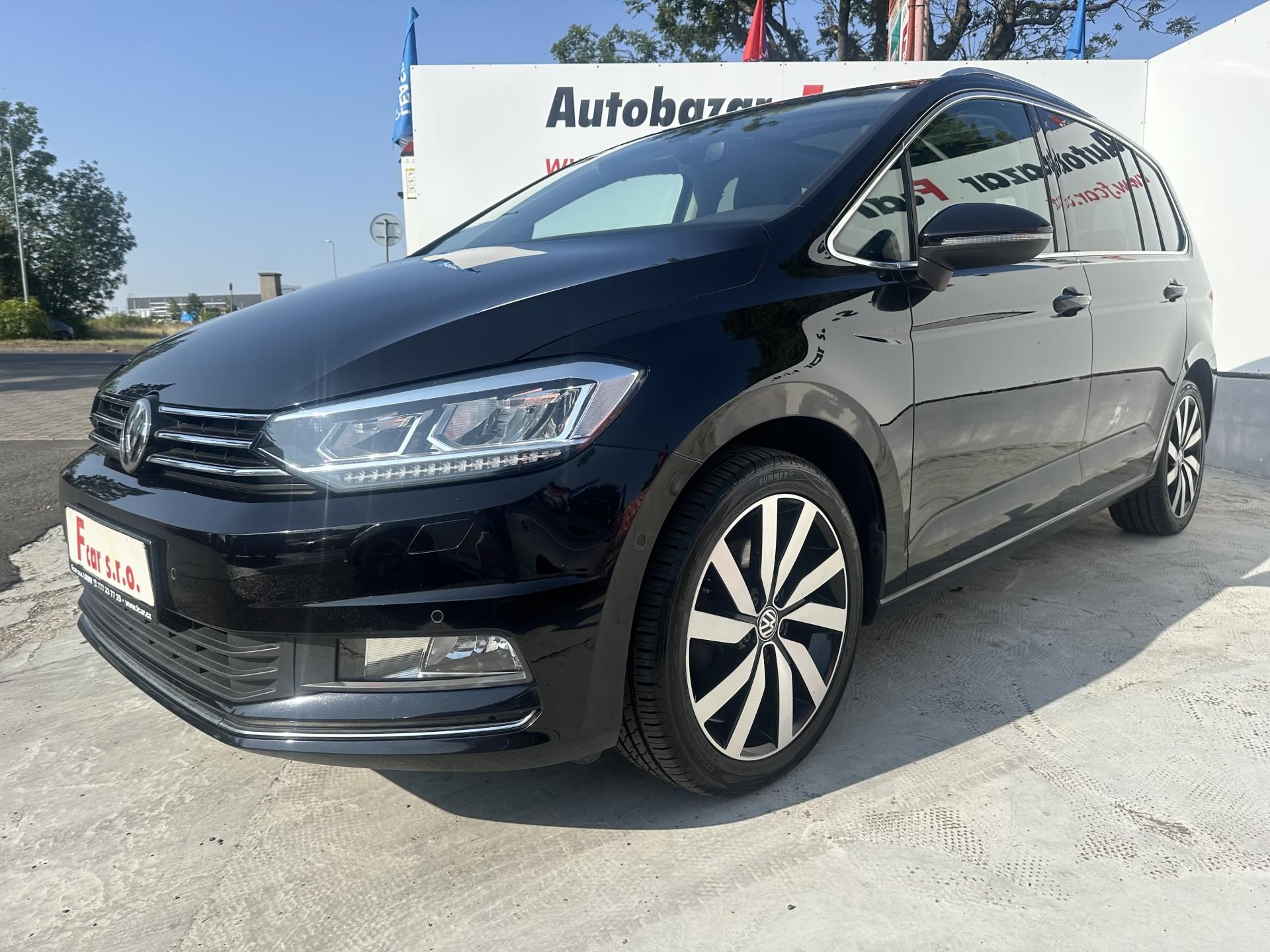 Volkswagen Touran, 2.0 TDI se. knížka 7 míst - fotka 3