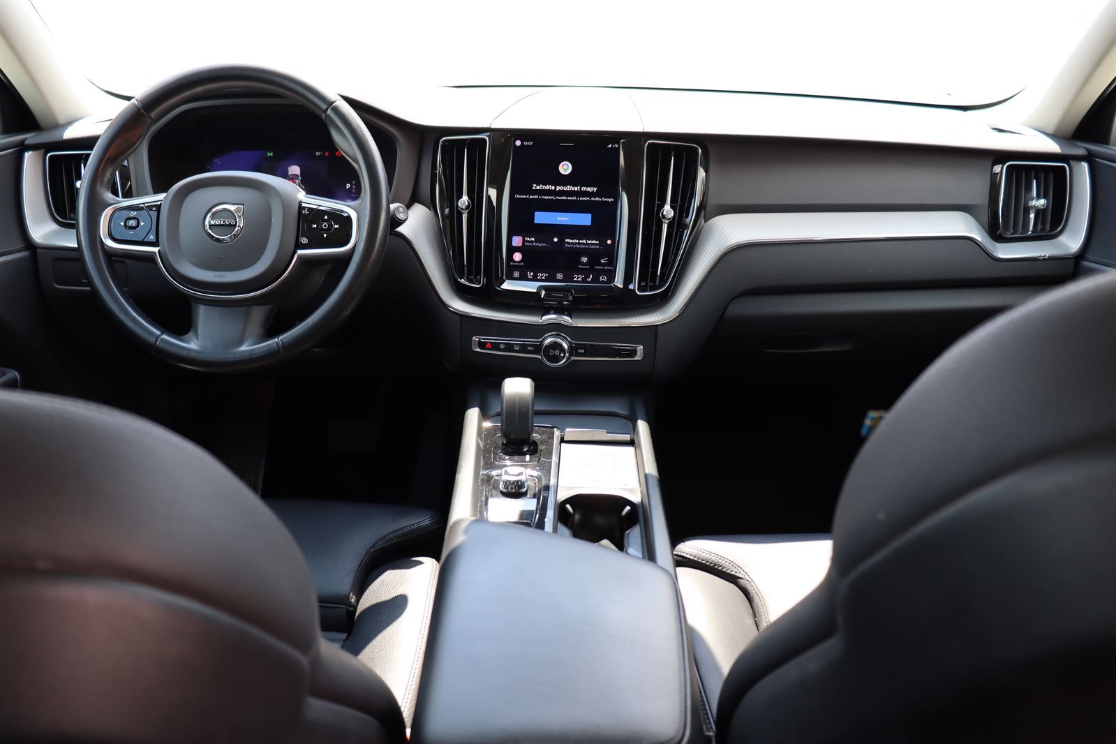 Volvo XC60, 2.0 B4 AWD Mild-Hybrid - fotka 3