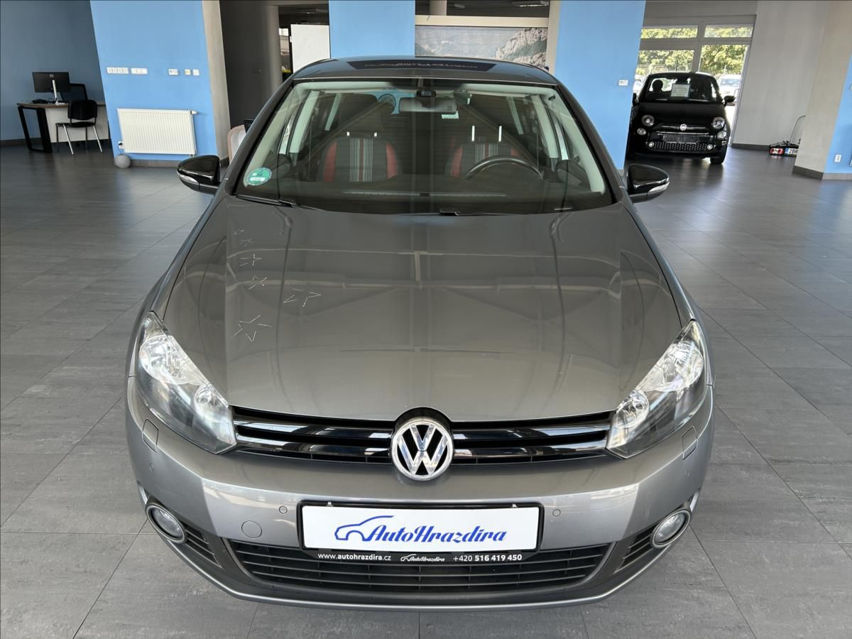 Volkswagen Golf, 1,2   TSI,SERVISKA,MATCH - fotka 2