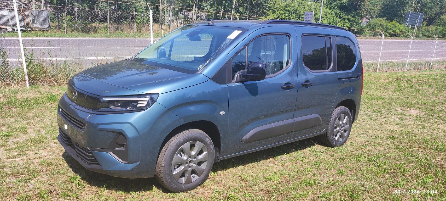 Opel Combo, EDITION PLUS 1.2 TURBO 81kW L1 - fotka 2