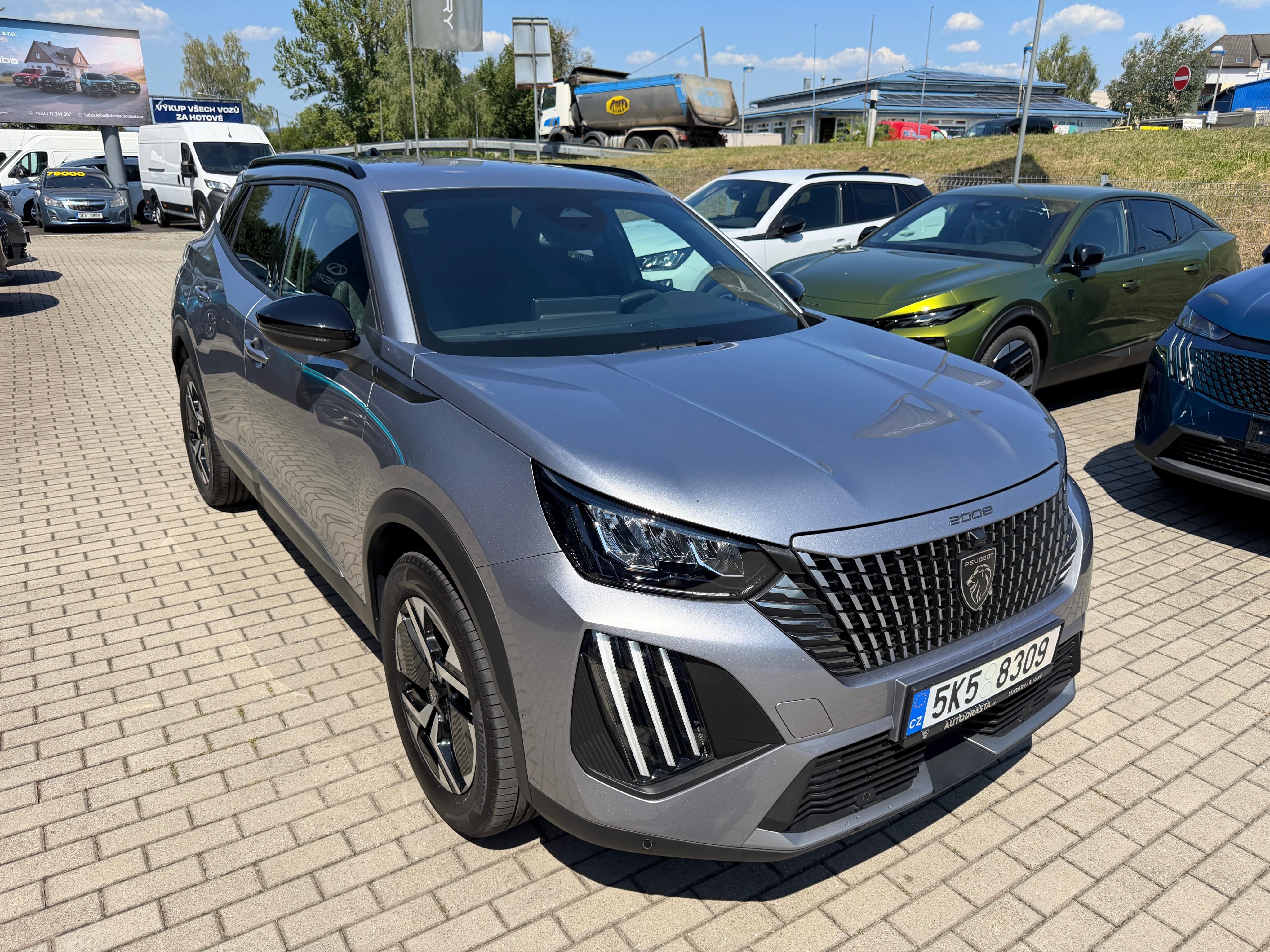 Peugeot 2008, ALLURE Hybrid 110 e-DCS6 - fotka 3