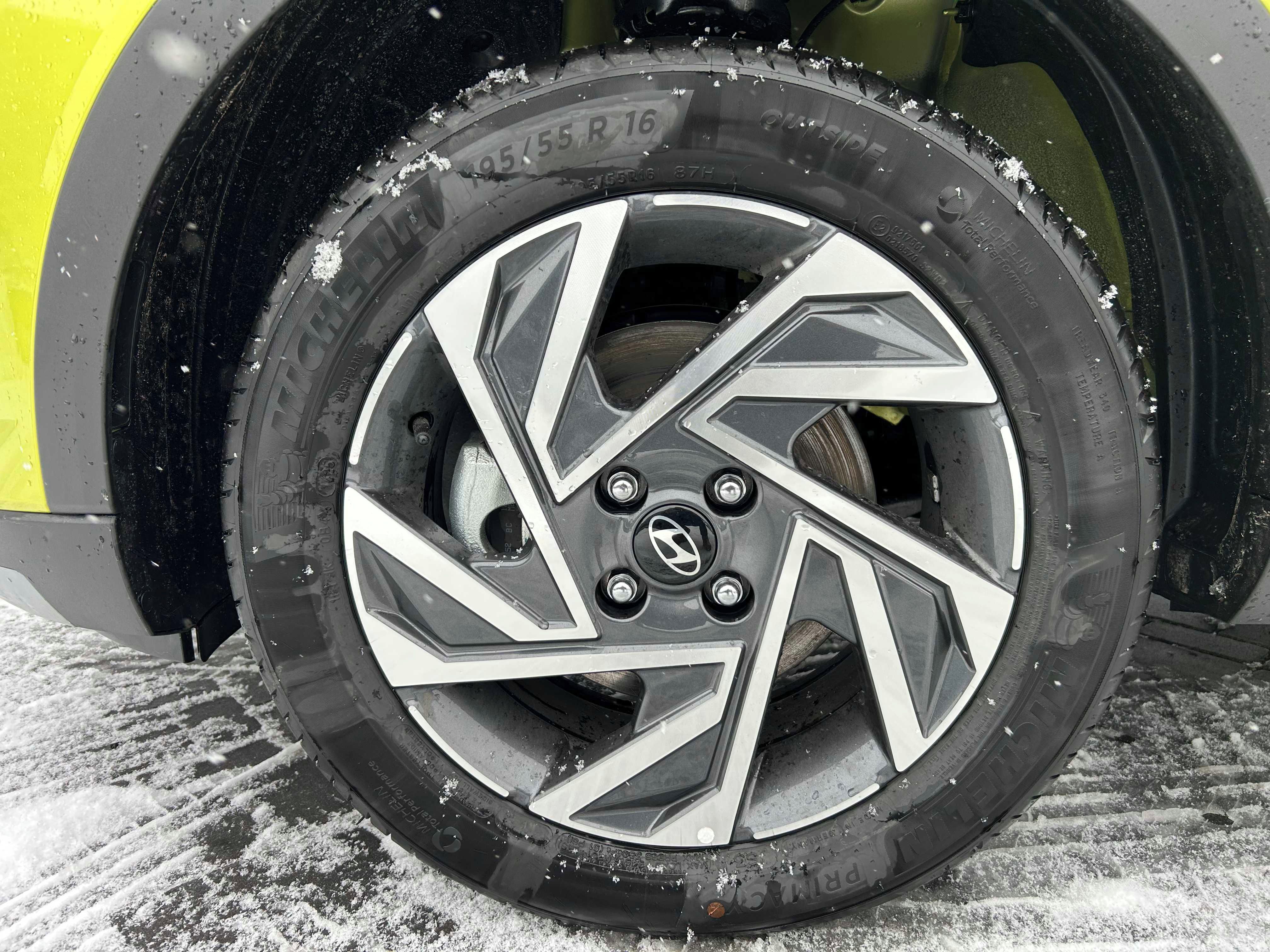 Hyundai Bayon, 1.0 T-GDi DCT GO Plus! - fotka 3
